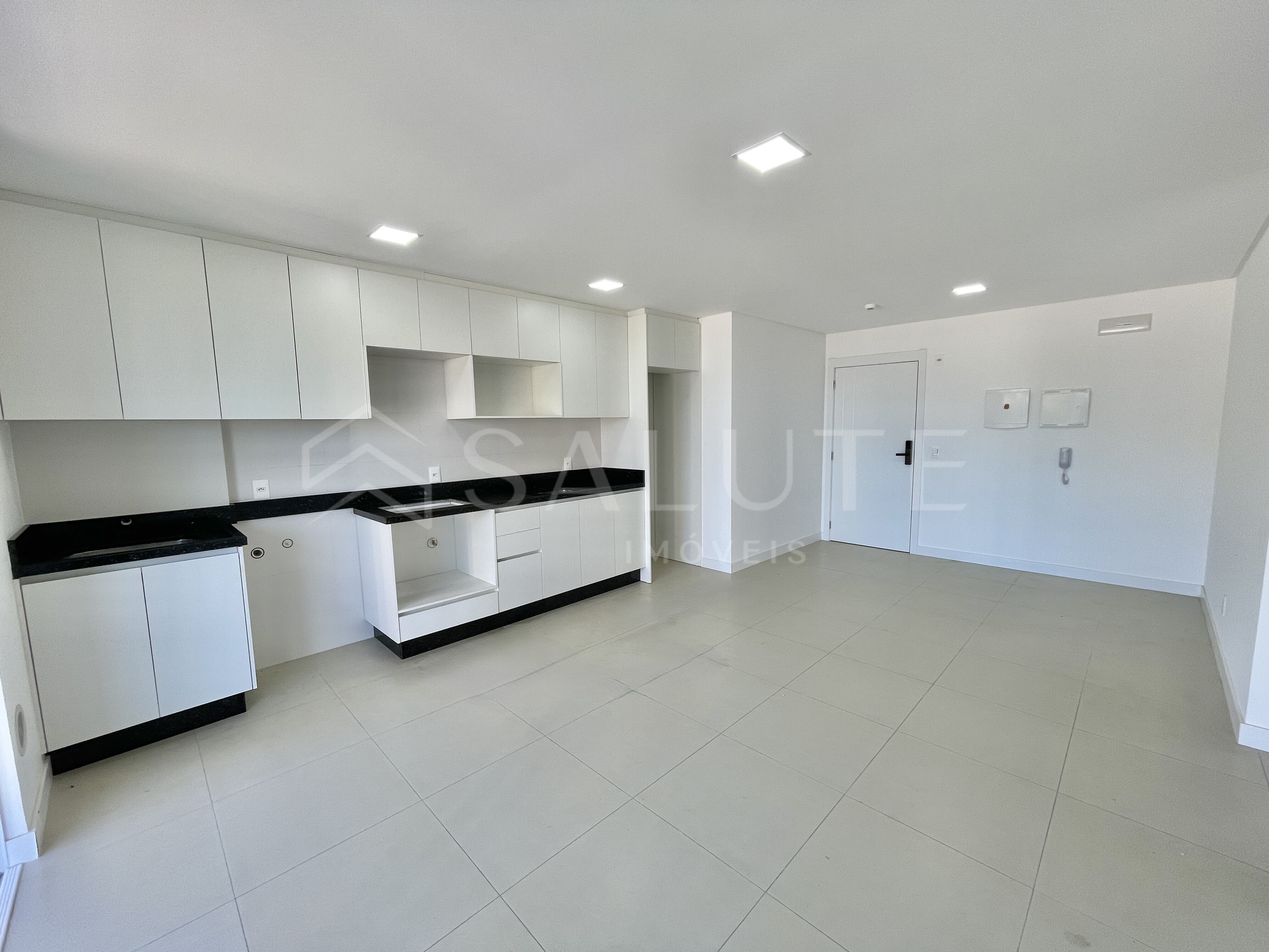 Apartamento à venda 2 dormitórios na Praia Brava de Itajaí