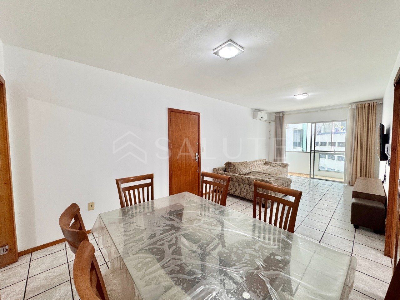 Apartamento aluguel anual 3 dormitórios Barra Sul