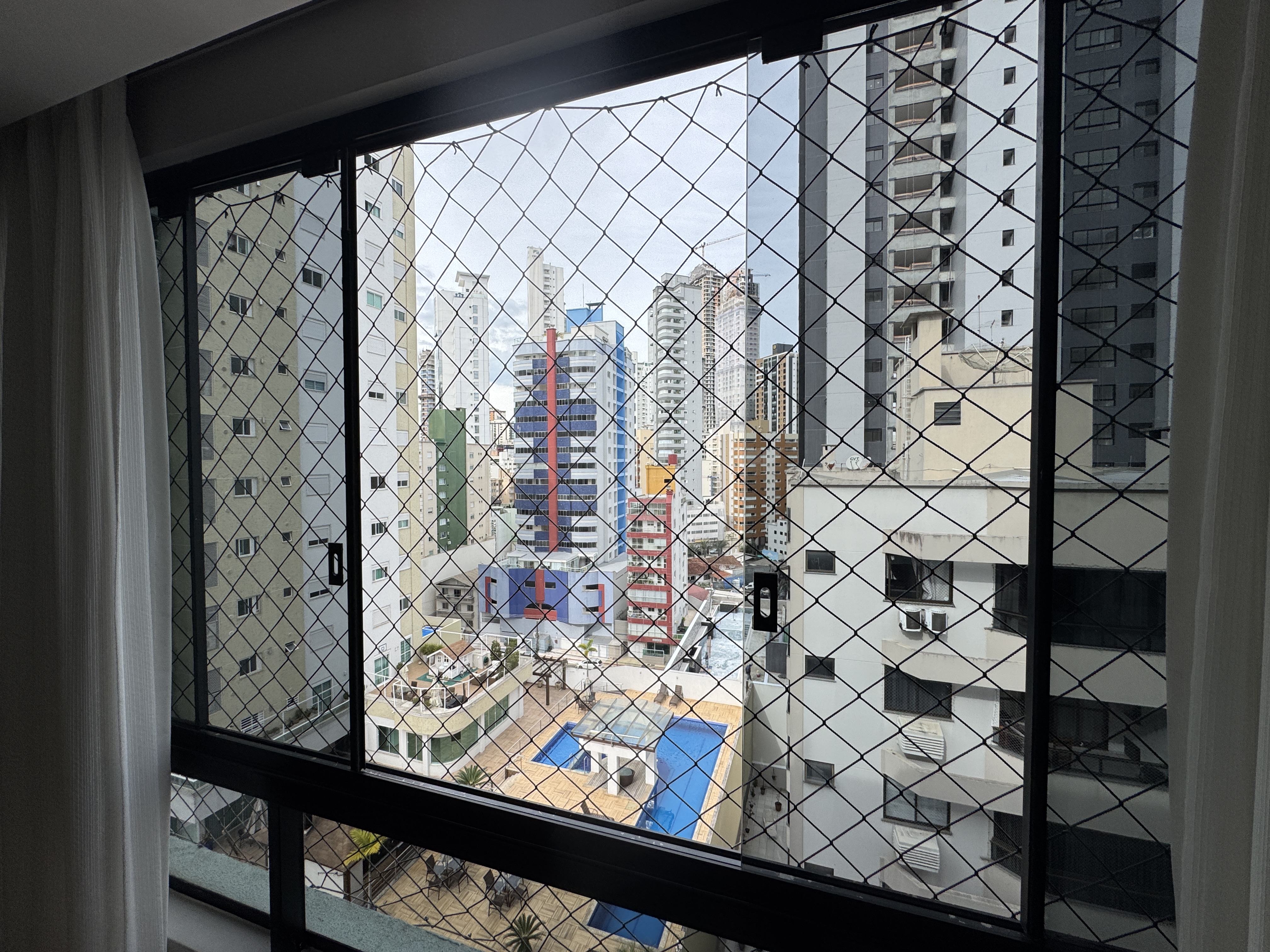 Apartamento à venda 3 dormitórios na Barra sul