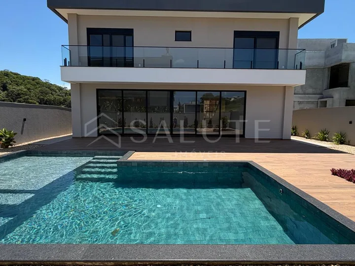 Casa em Condomínio à venda 4 suítes na Santa Regina | Caledônia Private Village