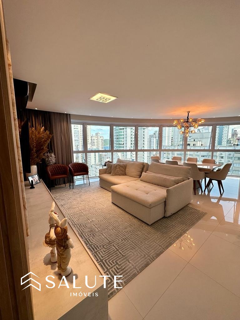 Apartamento à venda 4 dormitórios no Centro