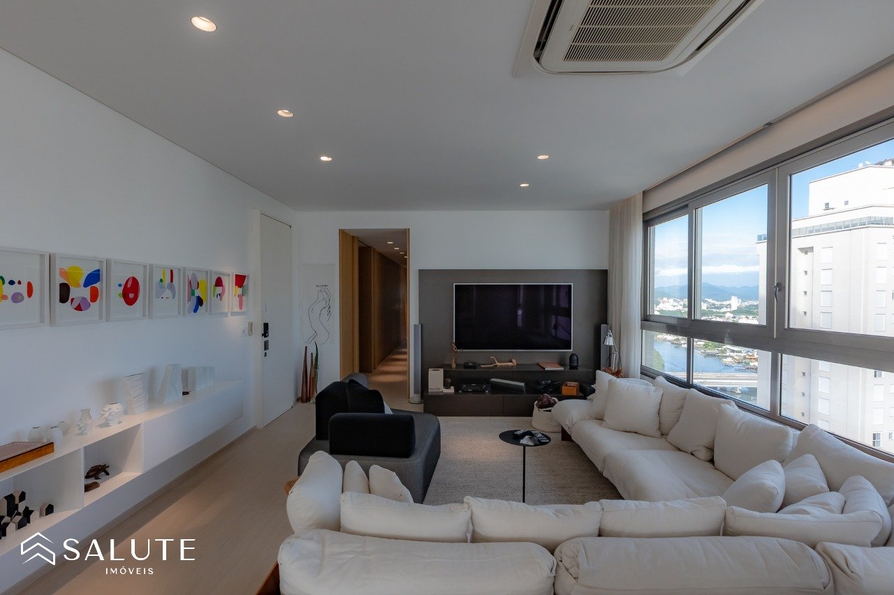 Apartamento à venda 4 suítes na Barra Sul