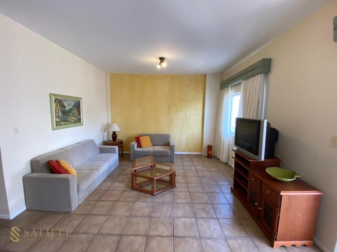 Apartamento aluguel anual 2 quartos na Barra Sul