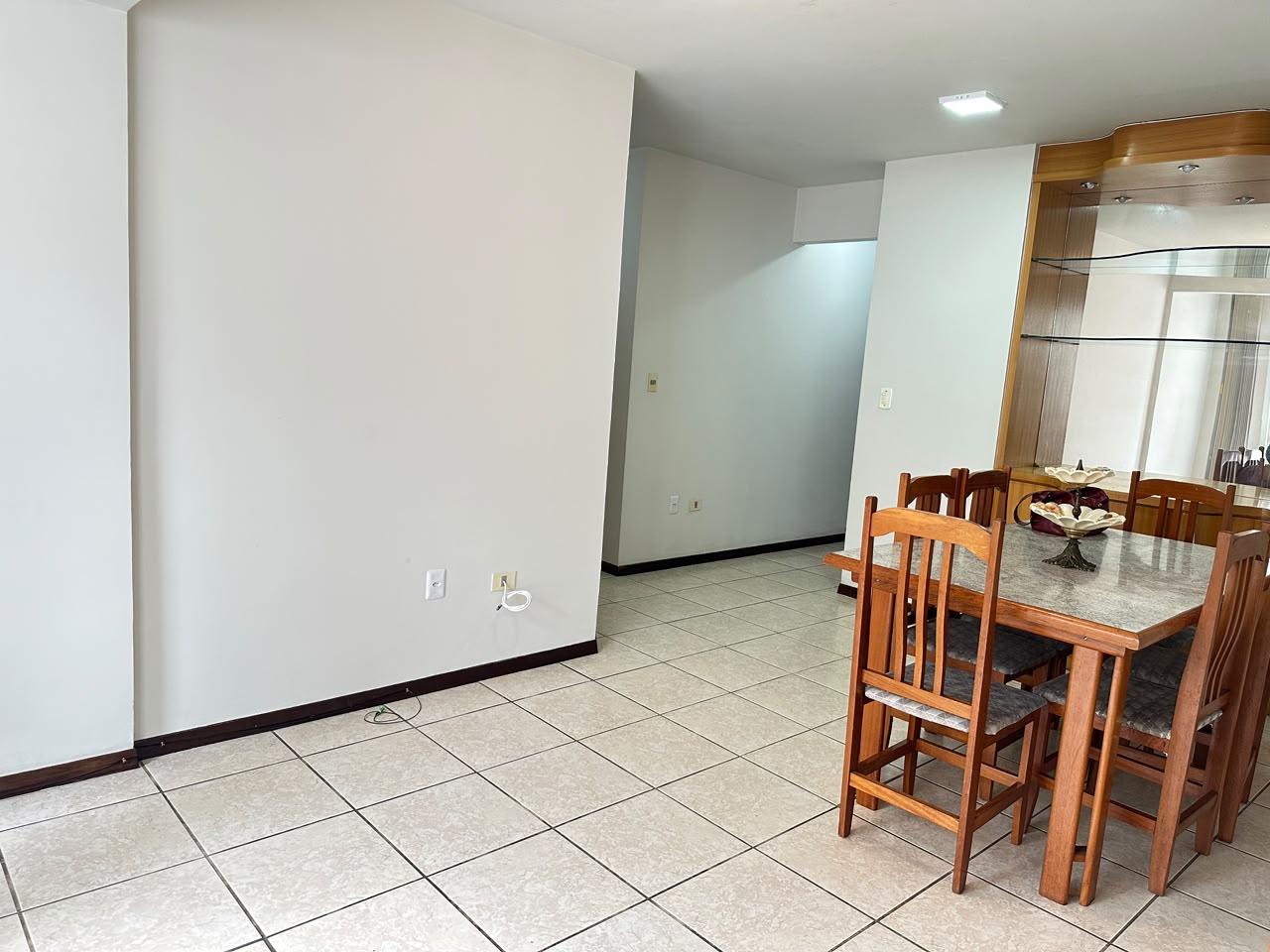 Apartamento para locação com 2 quartos no Centro