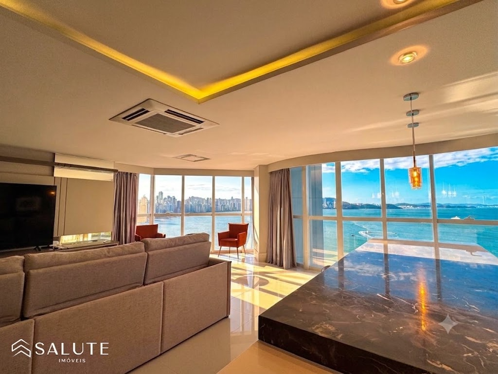 Apartamento aluguel anual 4 suítes frente mar