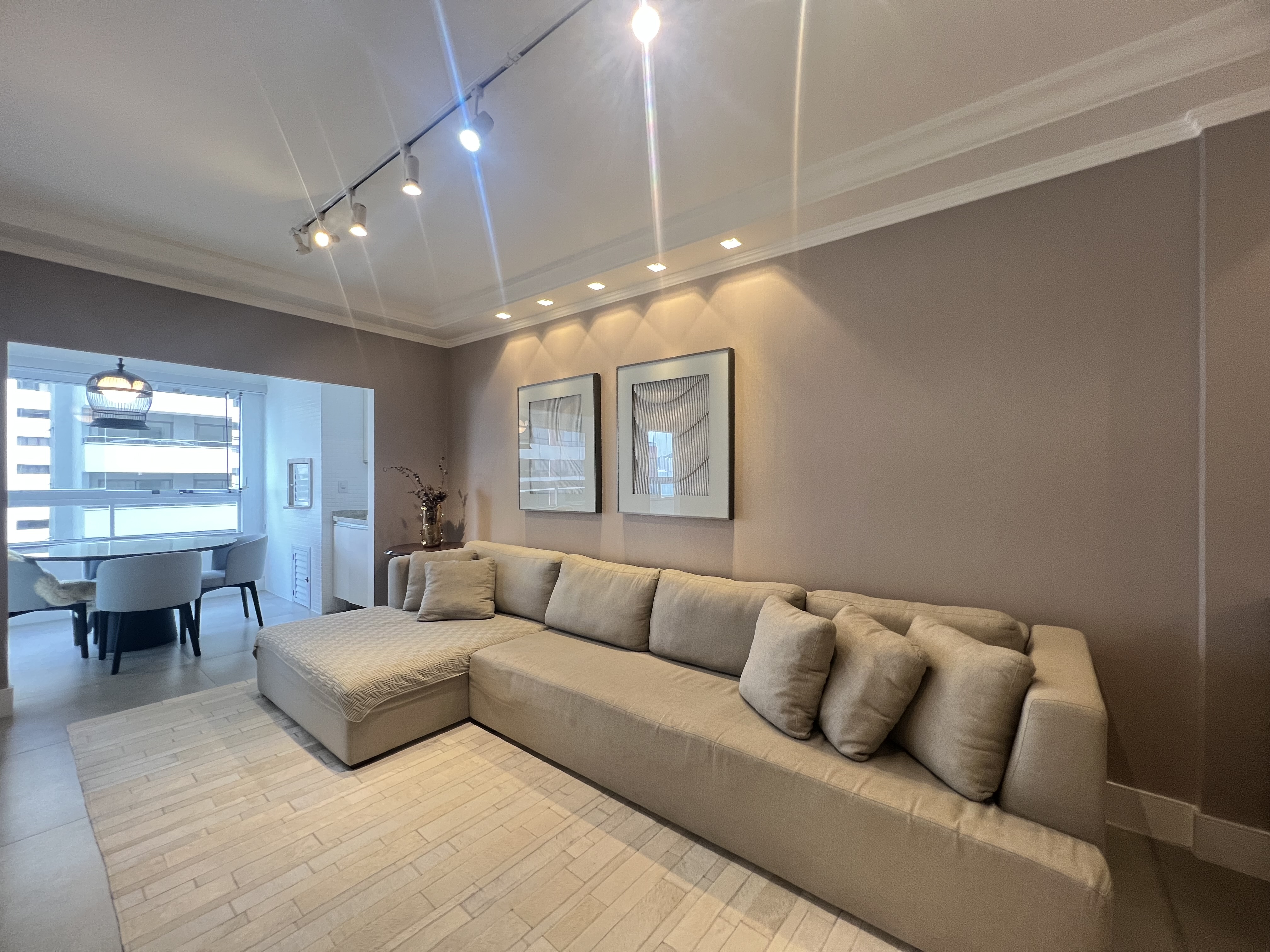 Apartamento à venda 2 suítes no Centro