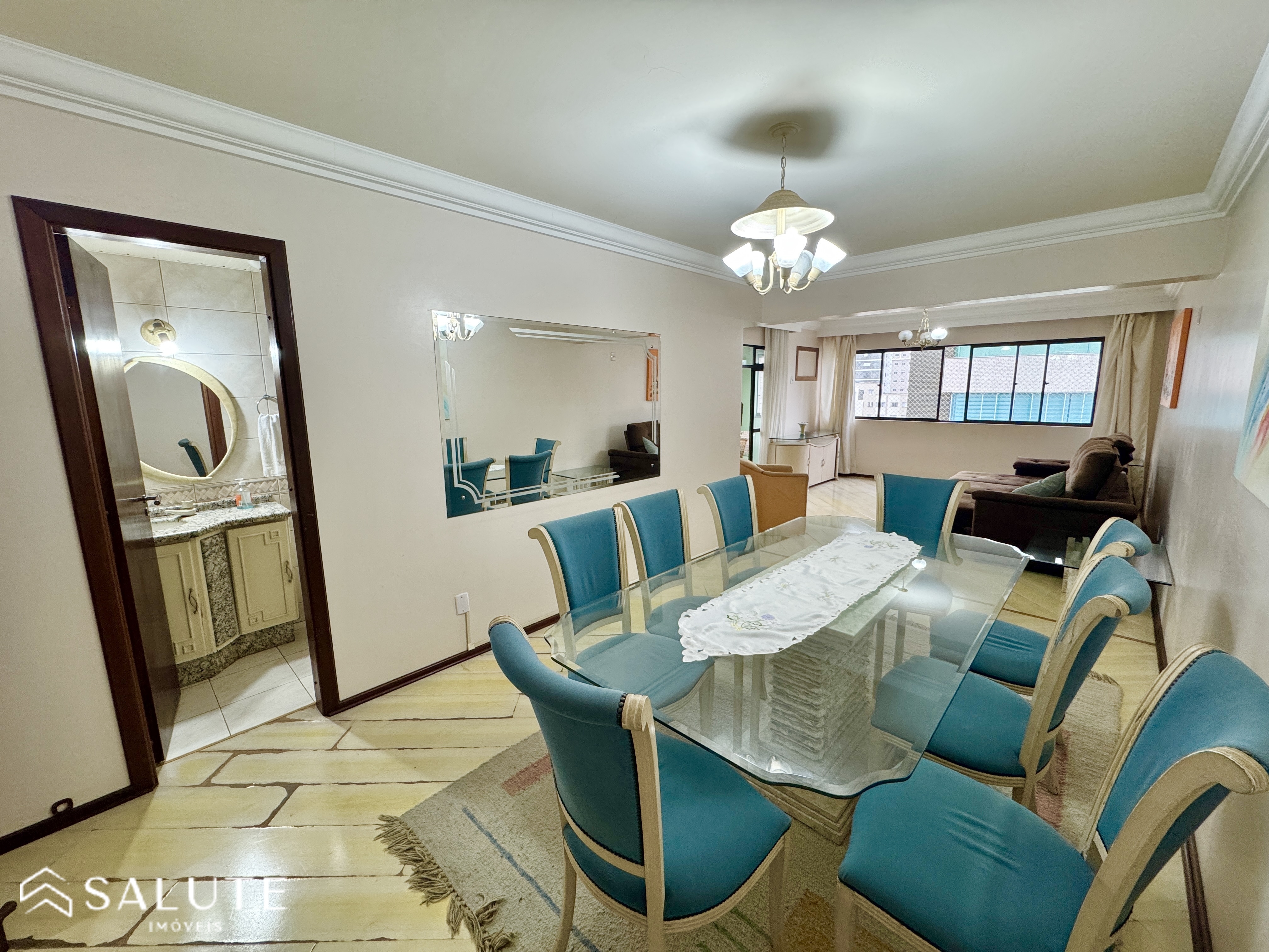 Apartamento aluguel anual 3 suítes no Centro