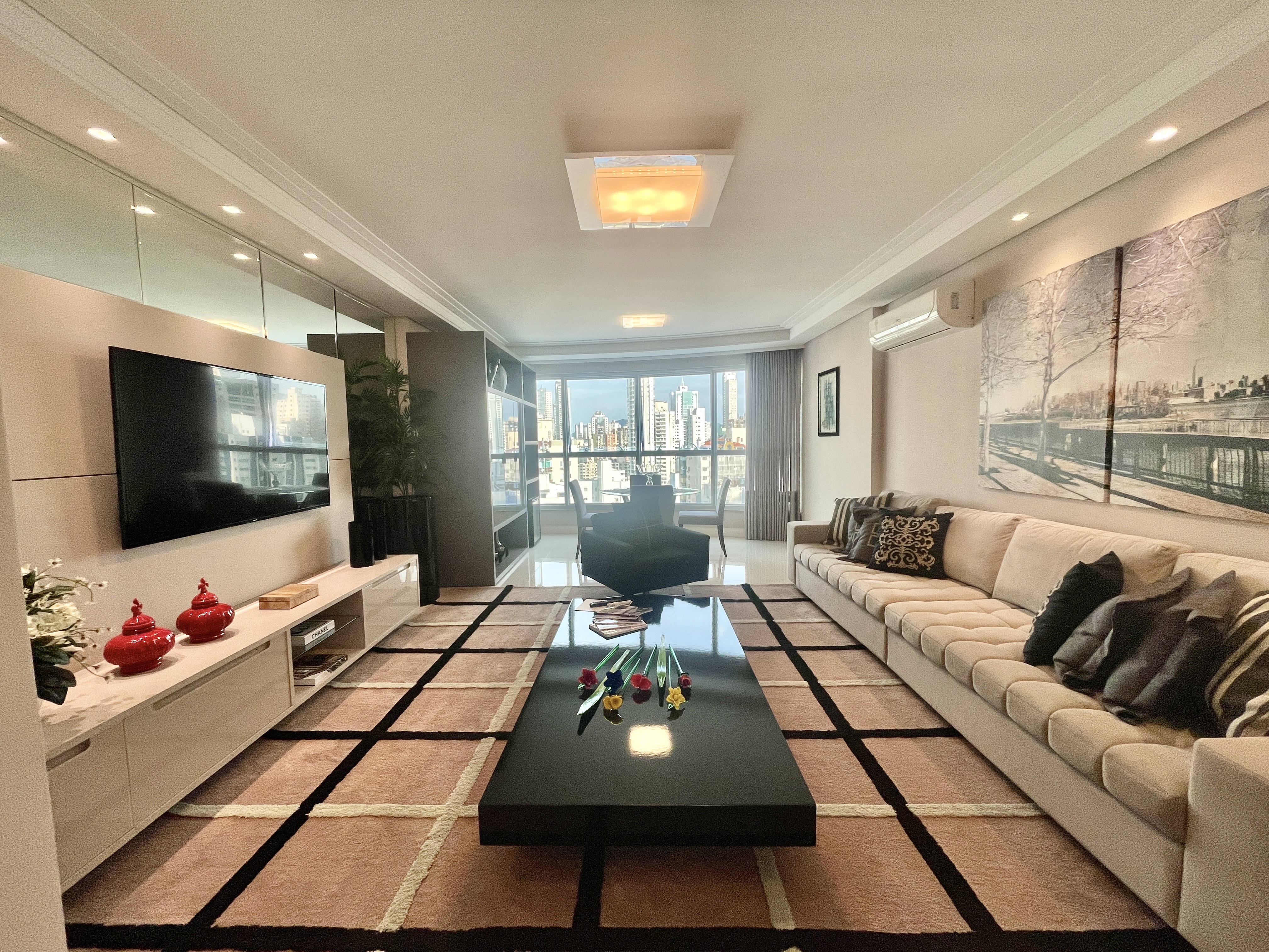 Apartamento aluguel anual 3 suítes no Centro