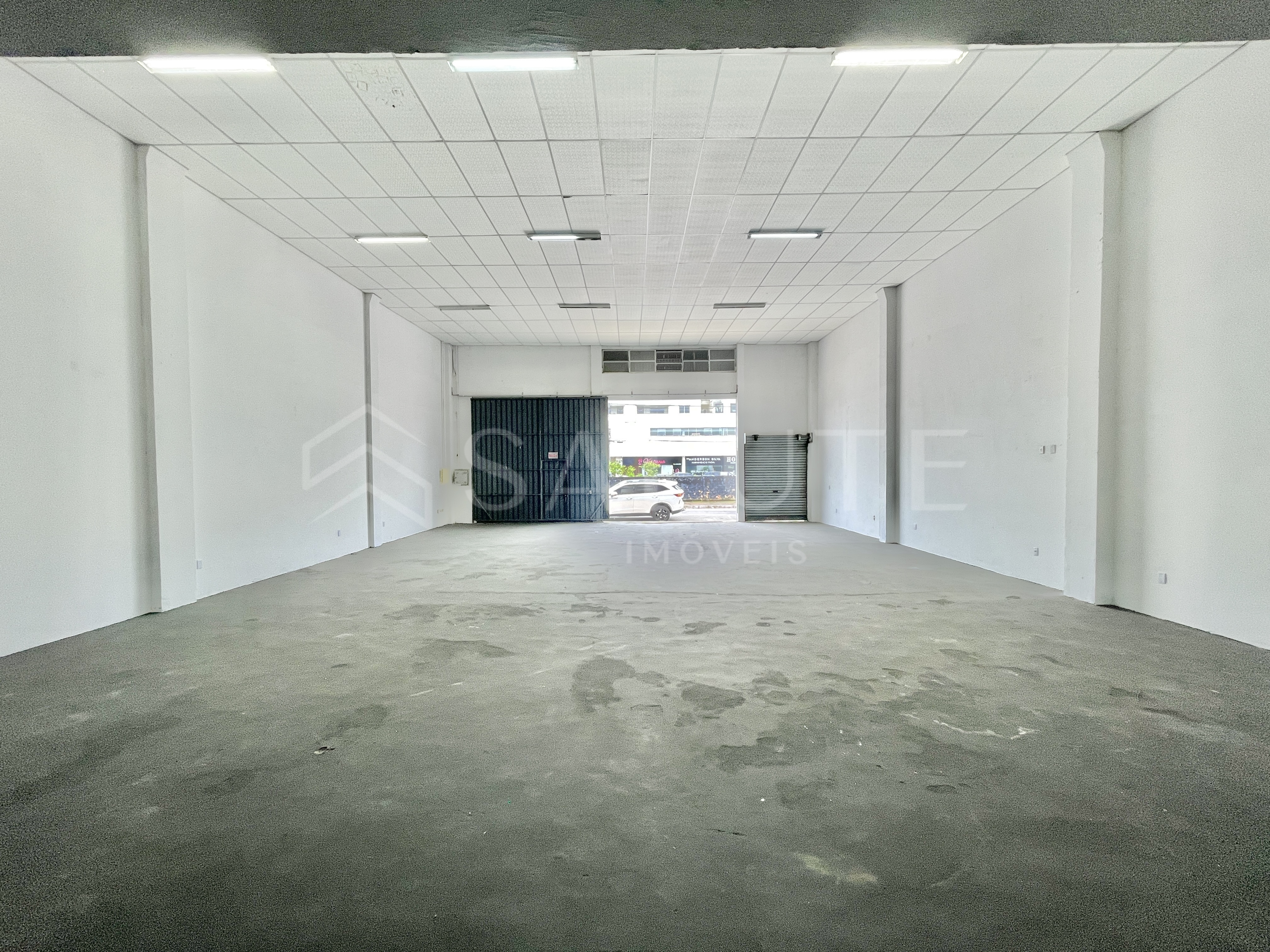 Galpão aluguel 340 m² no Centro