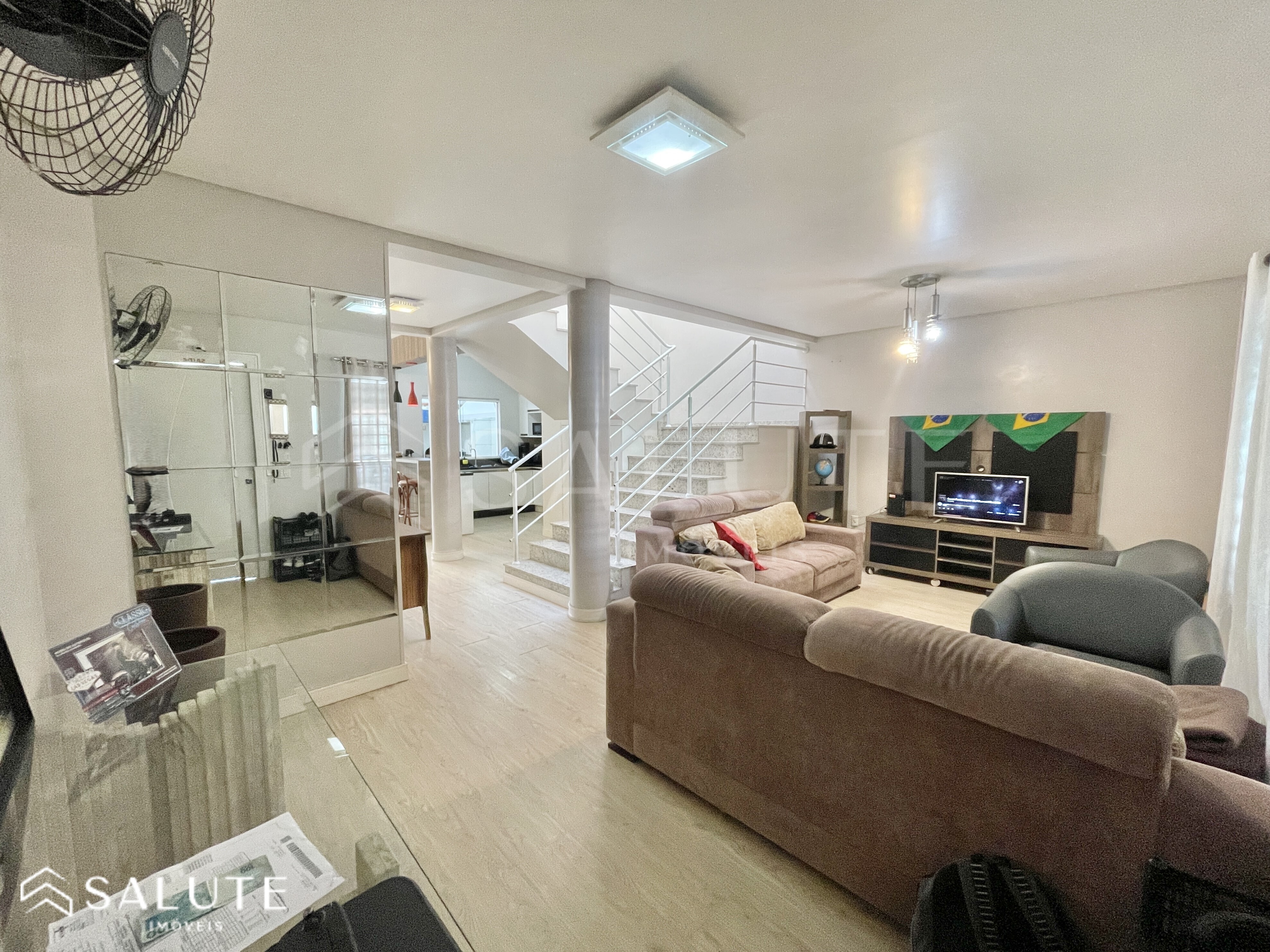 Casa à venda 3 dormitórios, 1 suíte no Centro