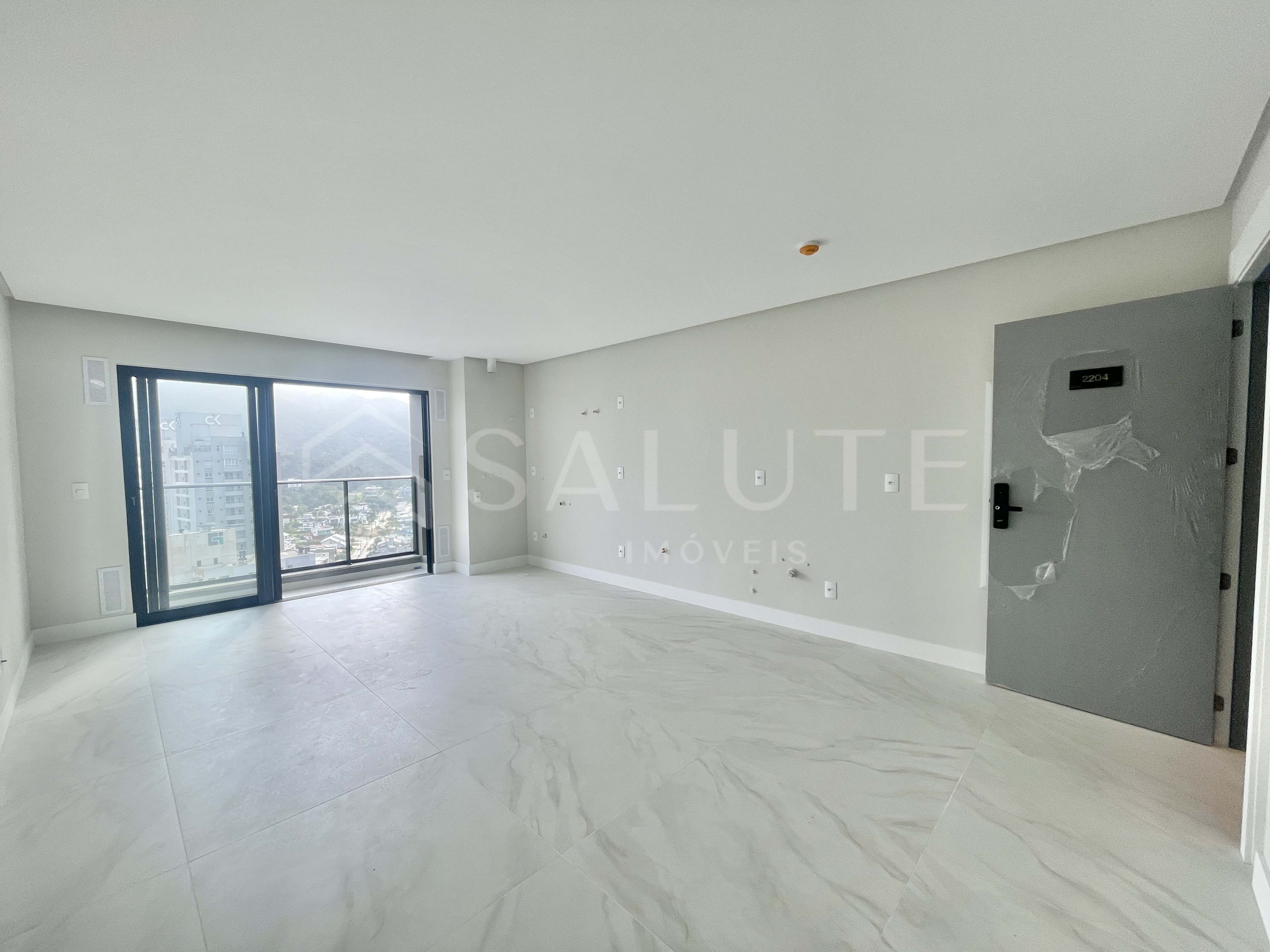 Apartamento à venda 2 dormitórios, 1 suíte na Praia Brava
