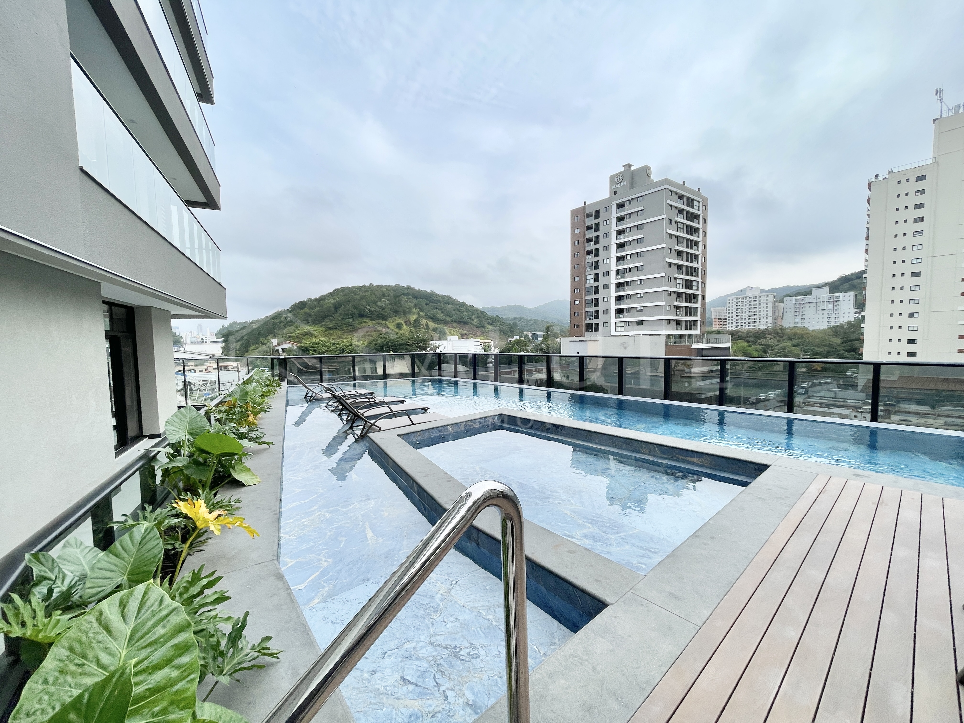 Sky Brava Residence