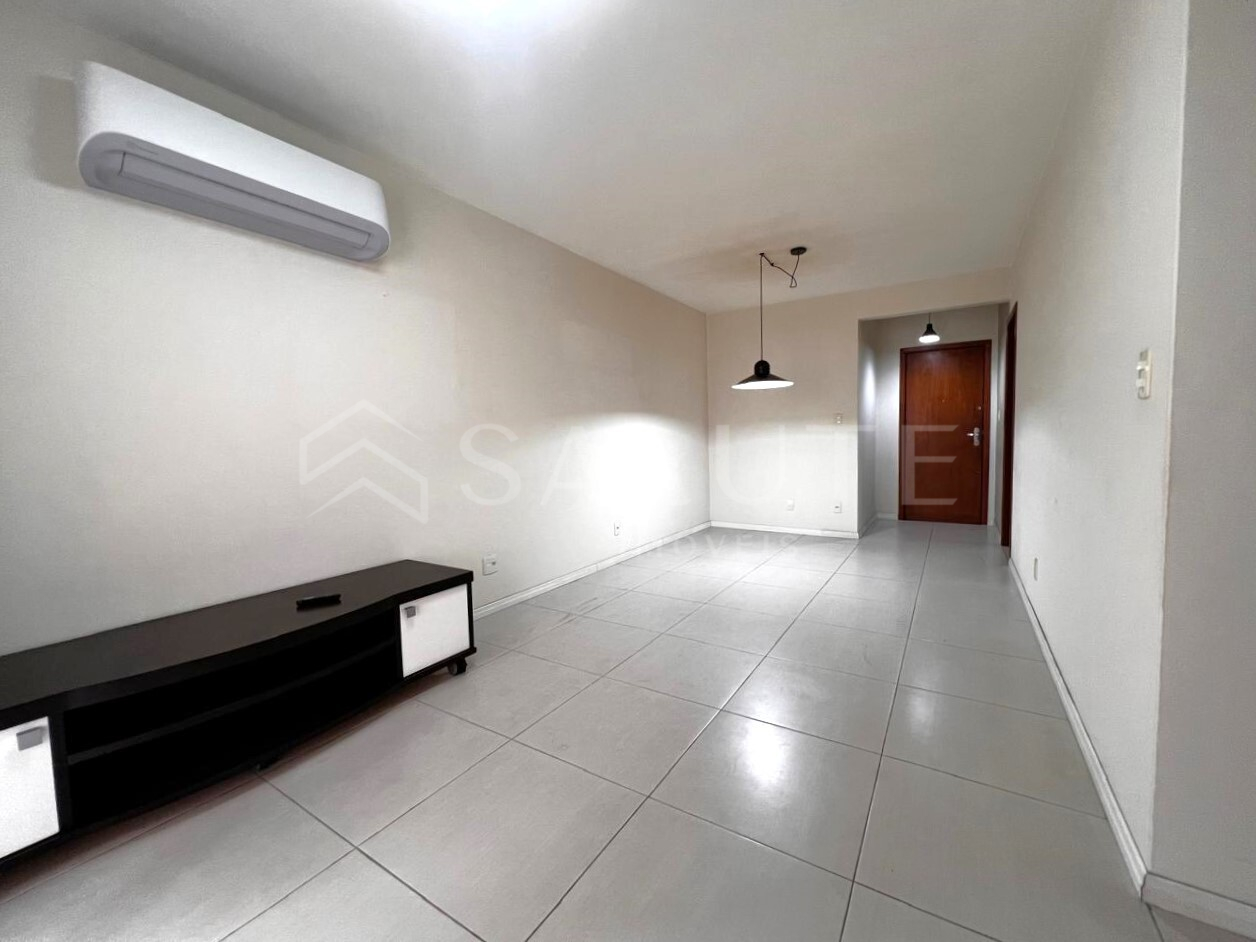 Apartamento à venda 2 dormitórios, 1 suíte no Centro