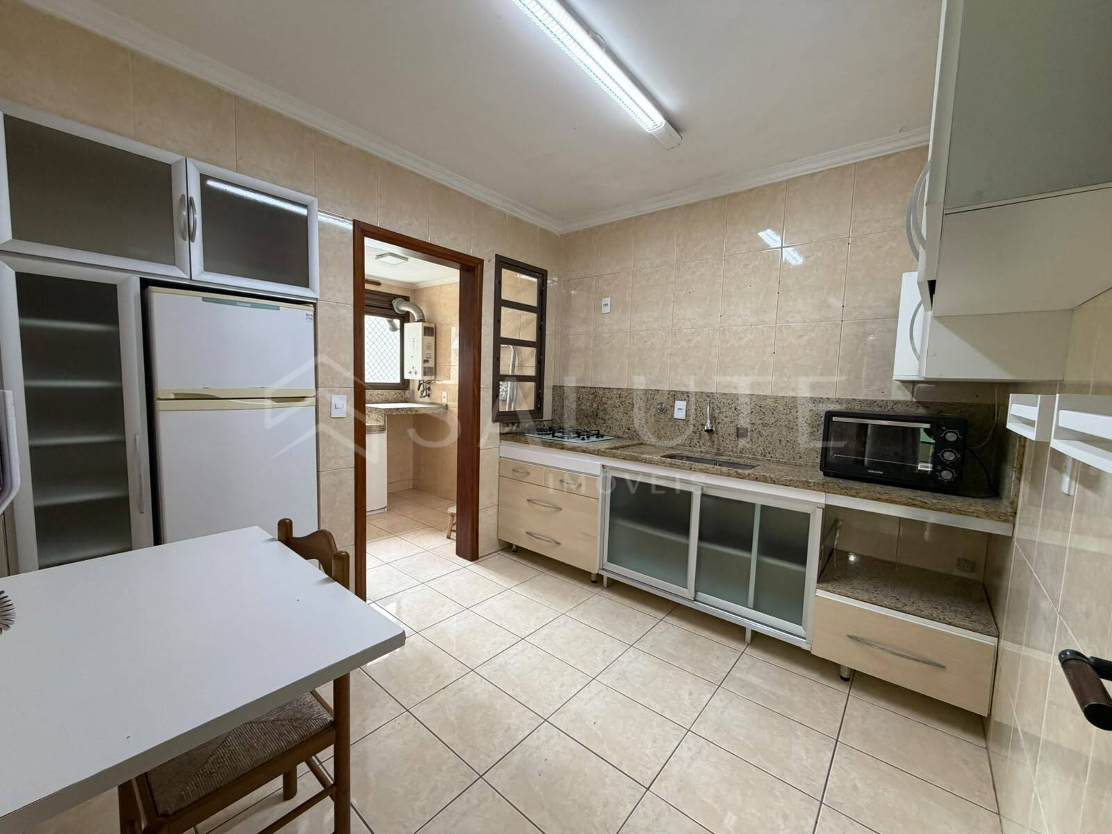 Apartamento à venda 3 dormitórios, 1 suíte na Barra Sul