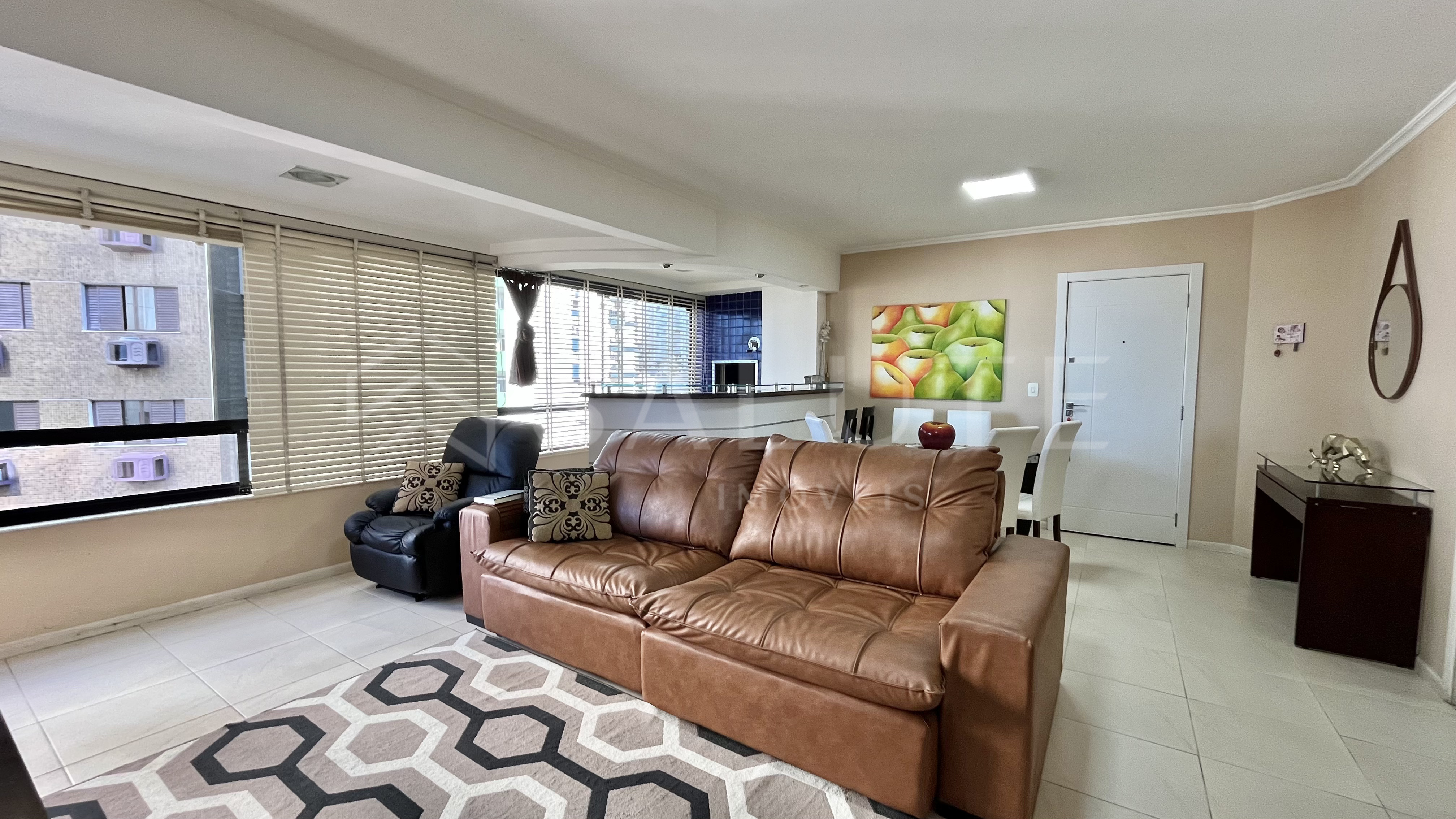 Apartamento à venda 3 dormitórios, 1 suíte no Centro