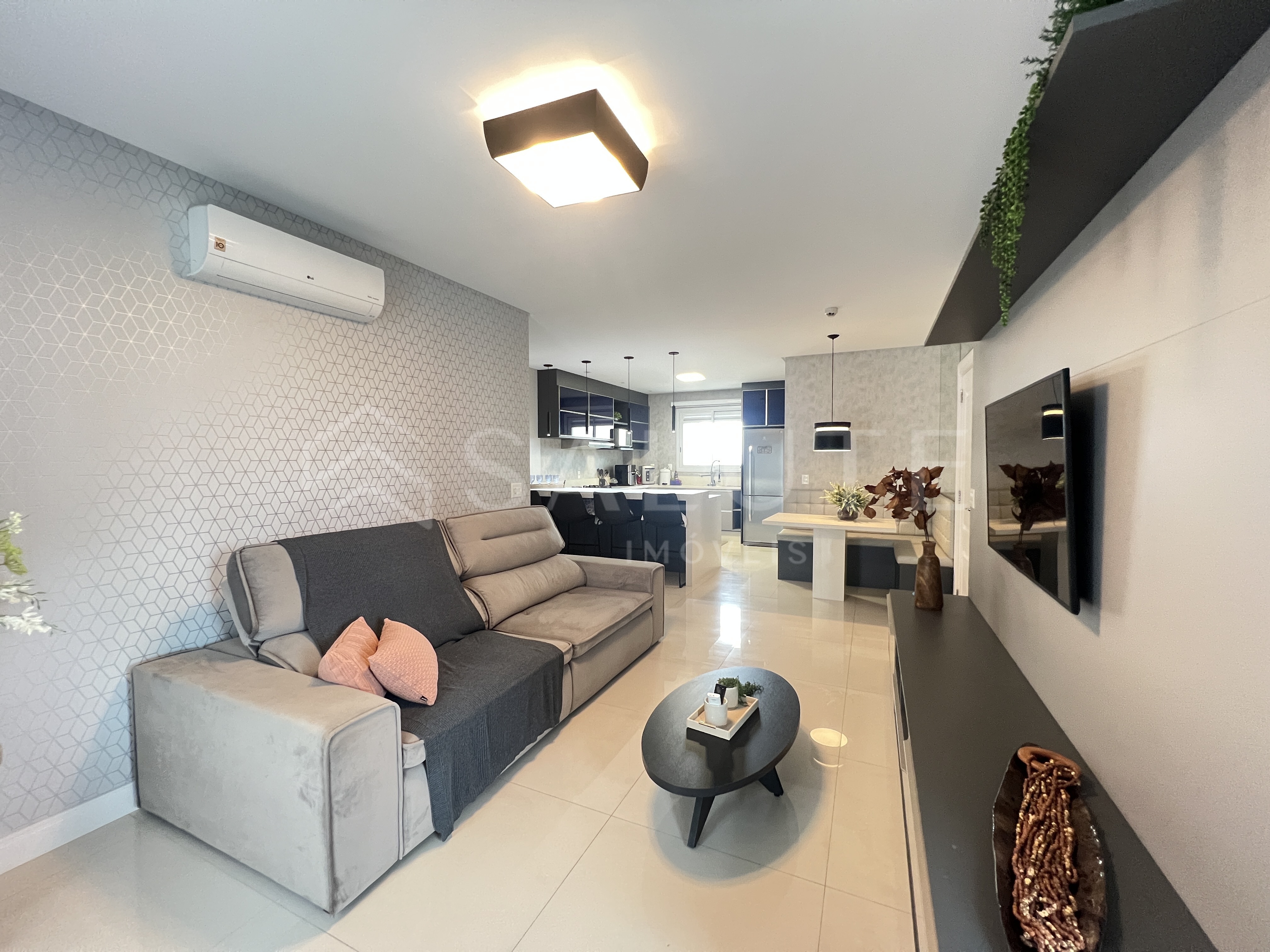 Apartamento à venda 3 suítes no Centro