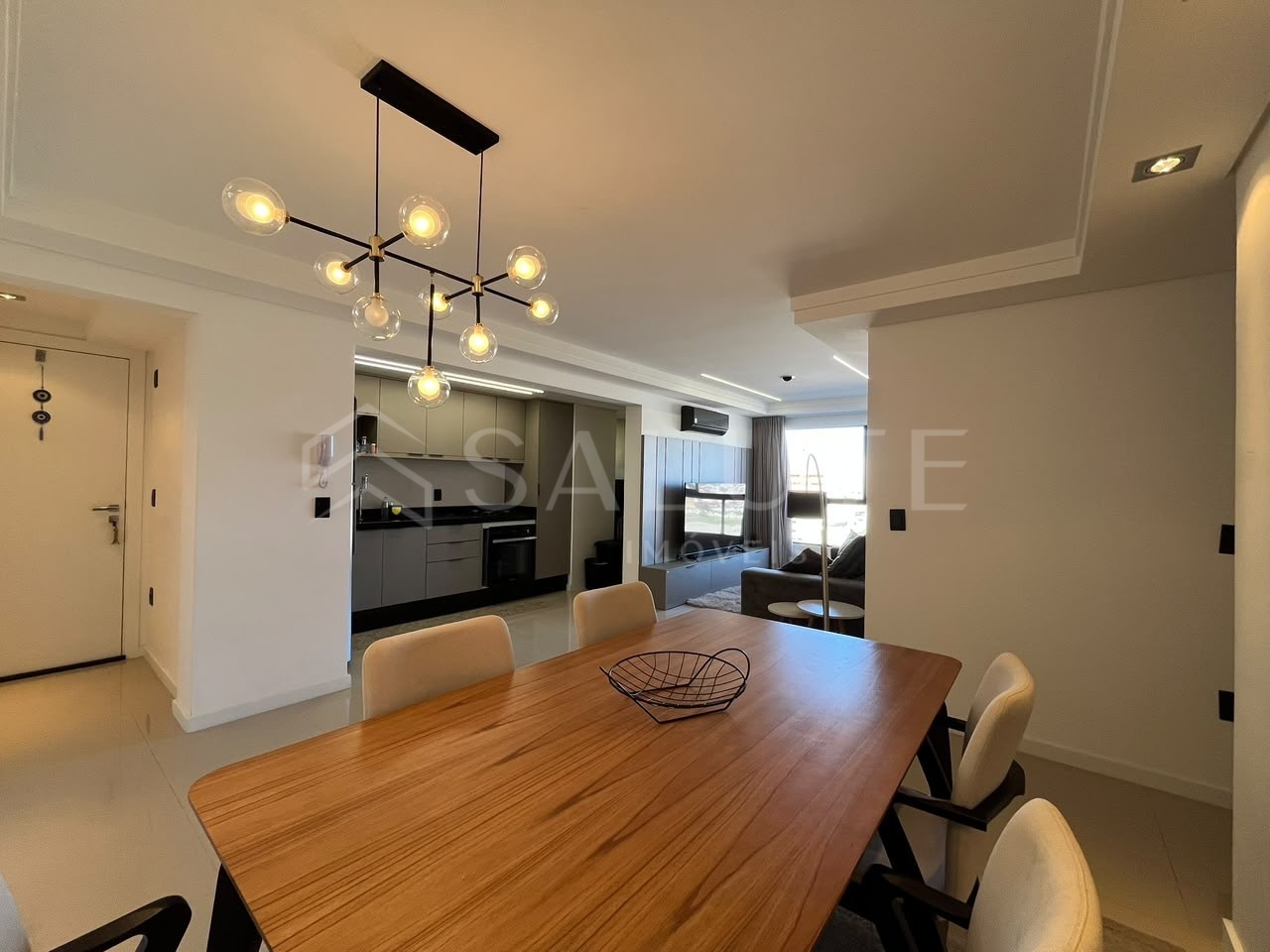 Apartamento à venda 2 dormitórios, 1 suíte no Centro
