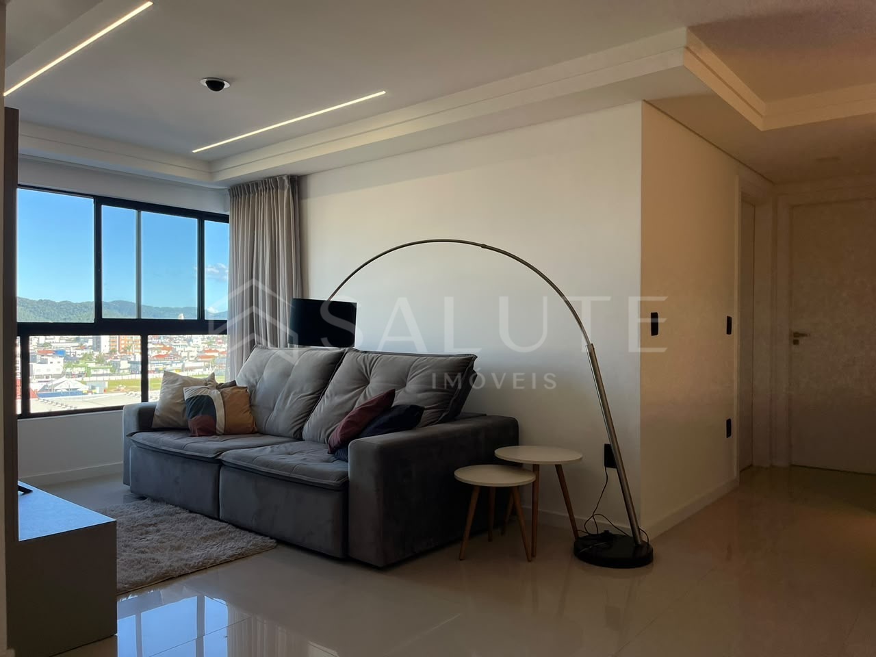 Apartamento à venda 2 dormitórios, 1 suíte no Centro