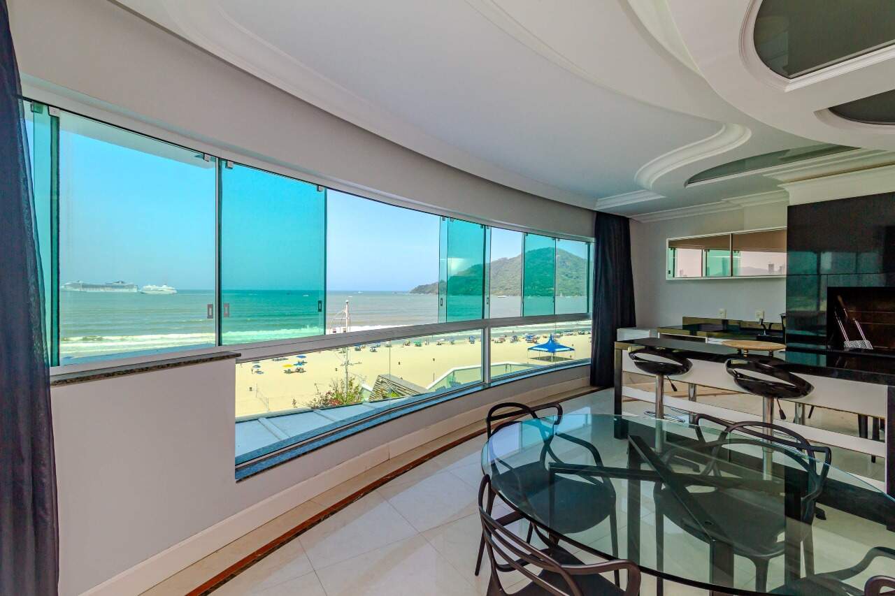 Apartamento à venda 3 suítes no Centro