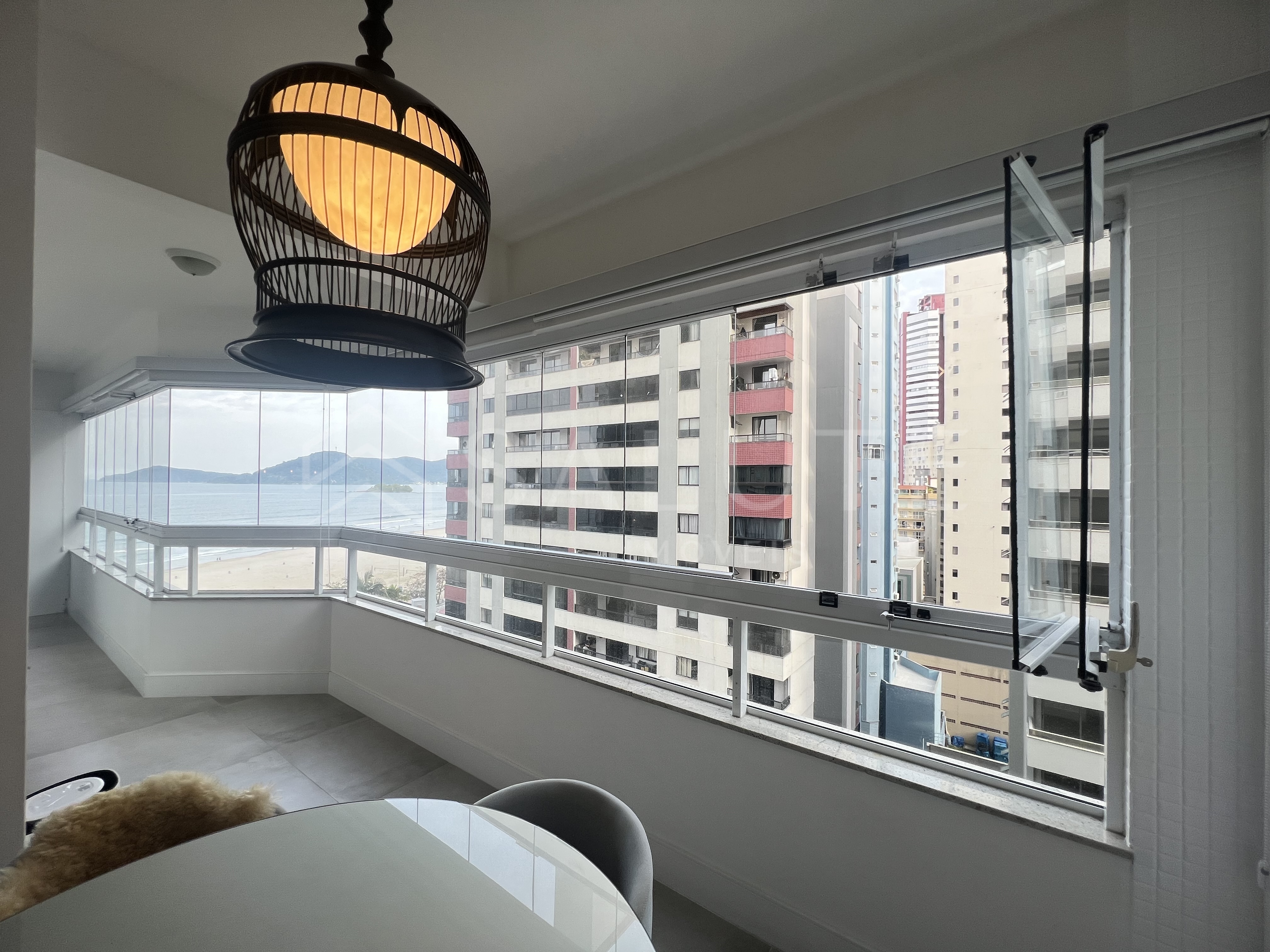 Apartamento aluguel 2 suítes no Centro