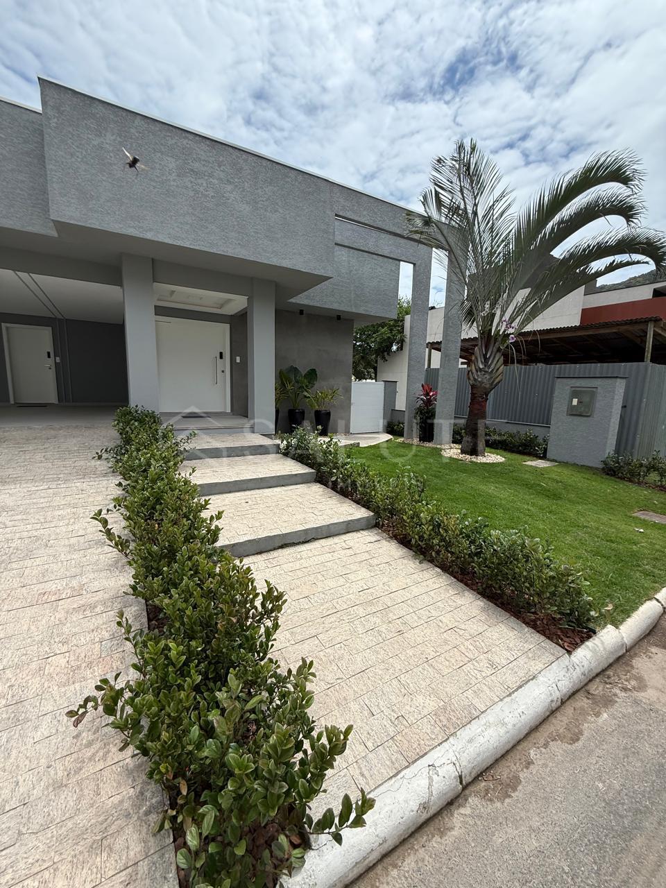 Casa em Condomínio à venda 4 suítes na Barra