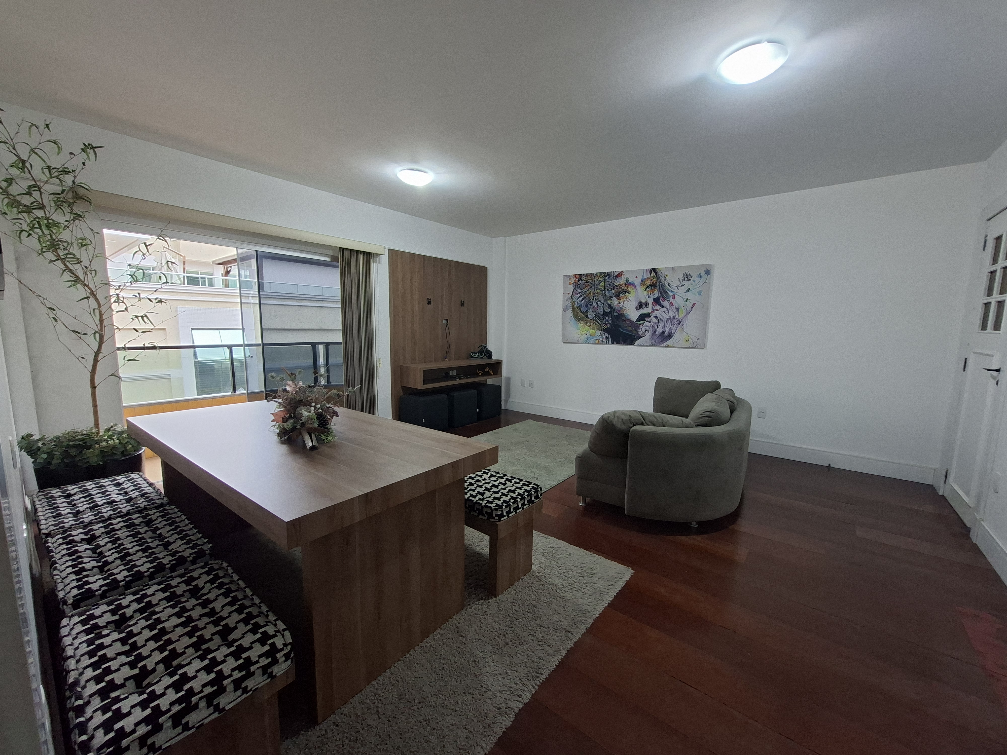 Apartamento aluguel anual 3 dormitórios no Centro
