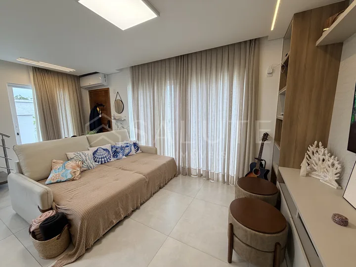Casa em Condomínio à venda 3 dormitórios, 1 suíte na Barra