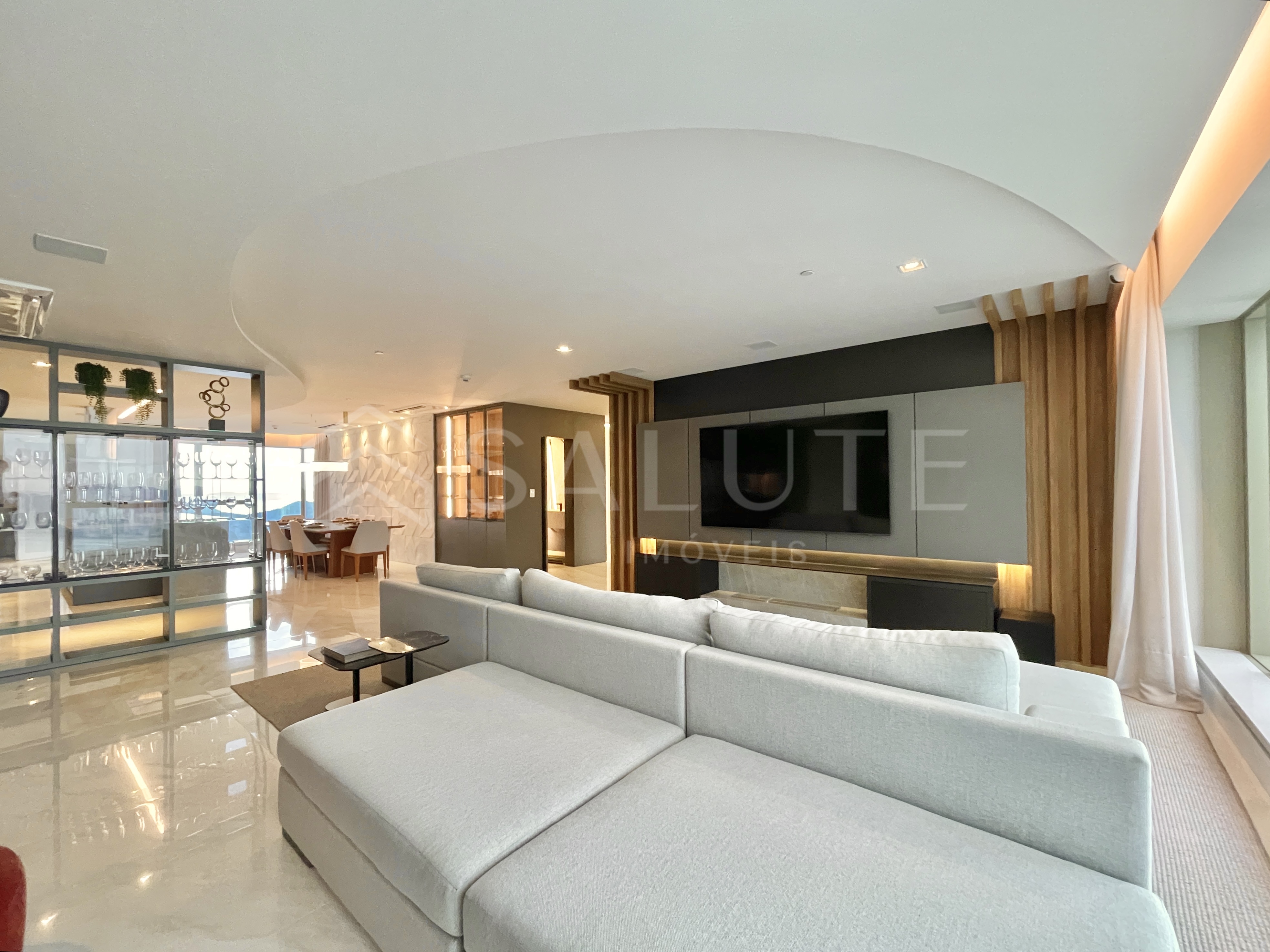 Apartamento à venda 4 suítes Barra Sul
