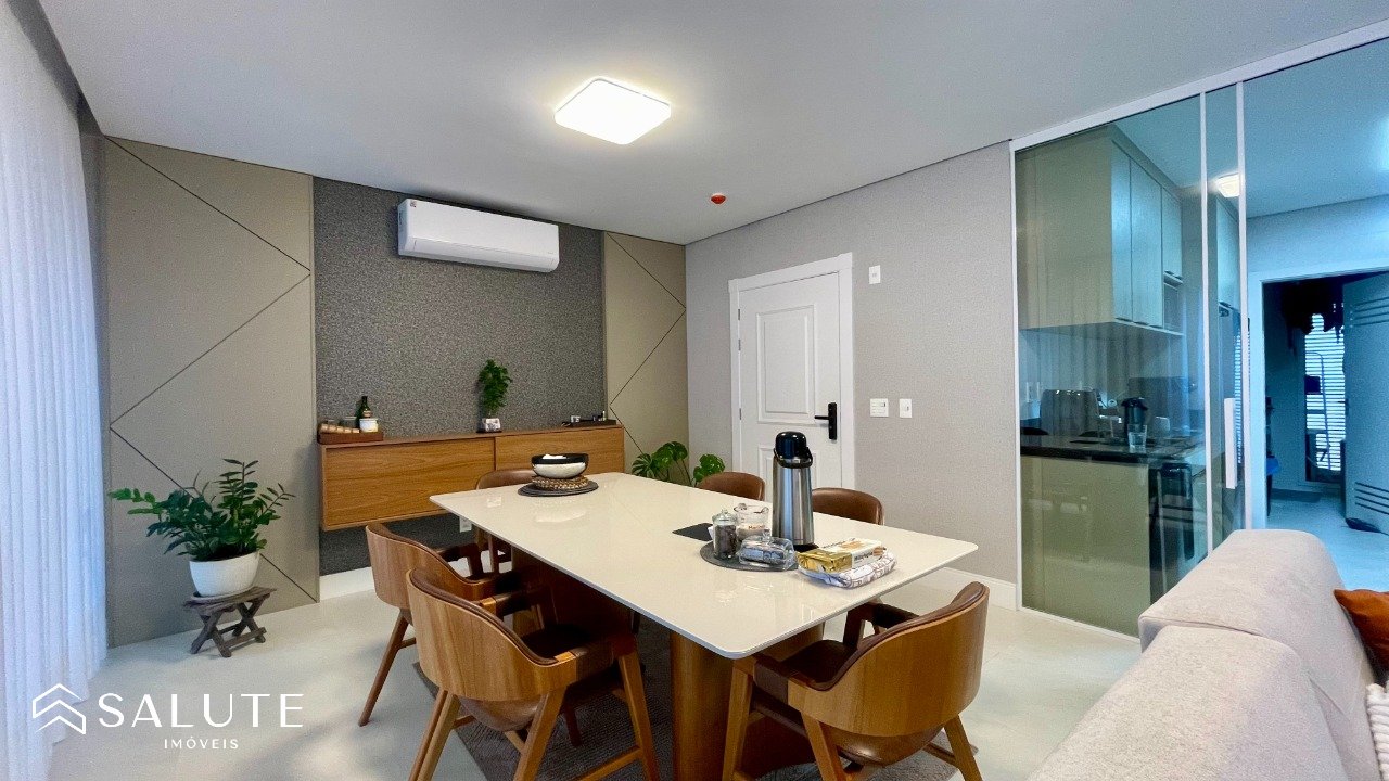 Apartamento à venda 4 dormitórios na Barra Sul
