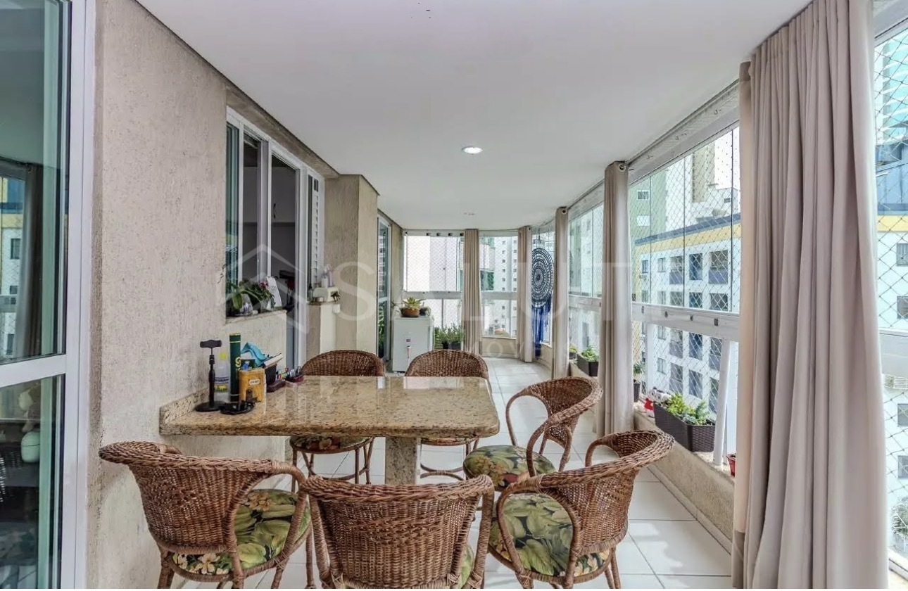 Apartamento à venda 3 dormitórios na Barra Sul