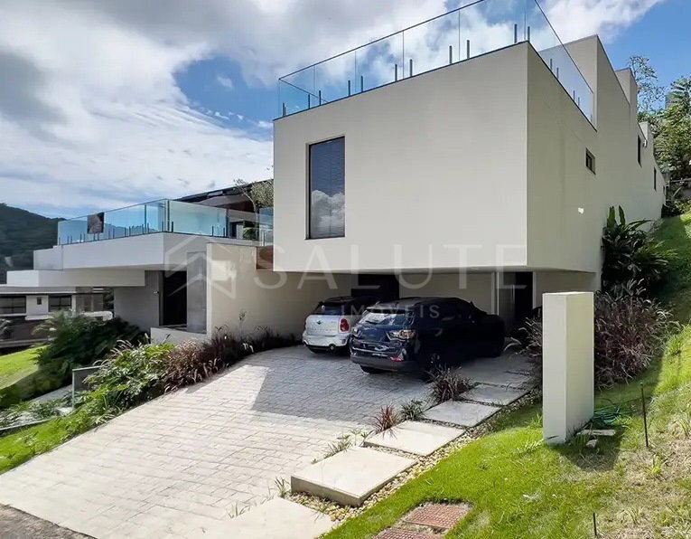 Casa em Condomínio à venda 4 suítes na Barra