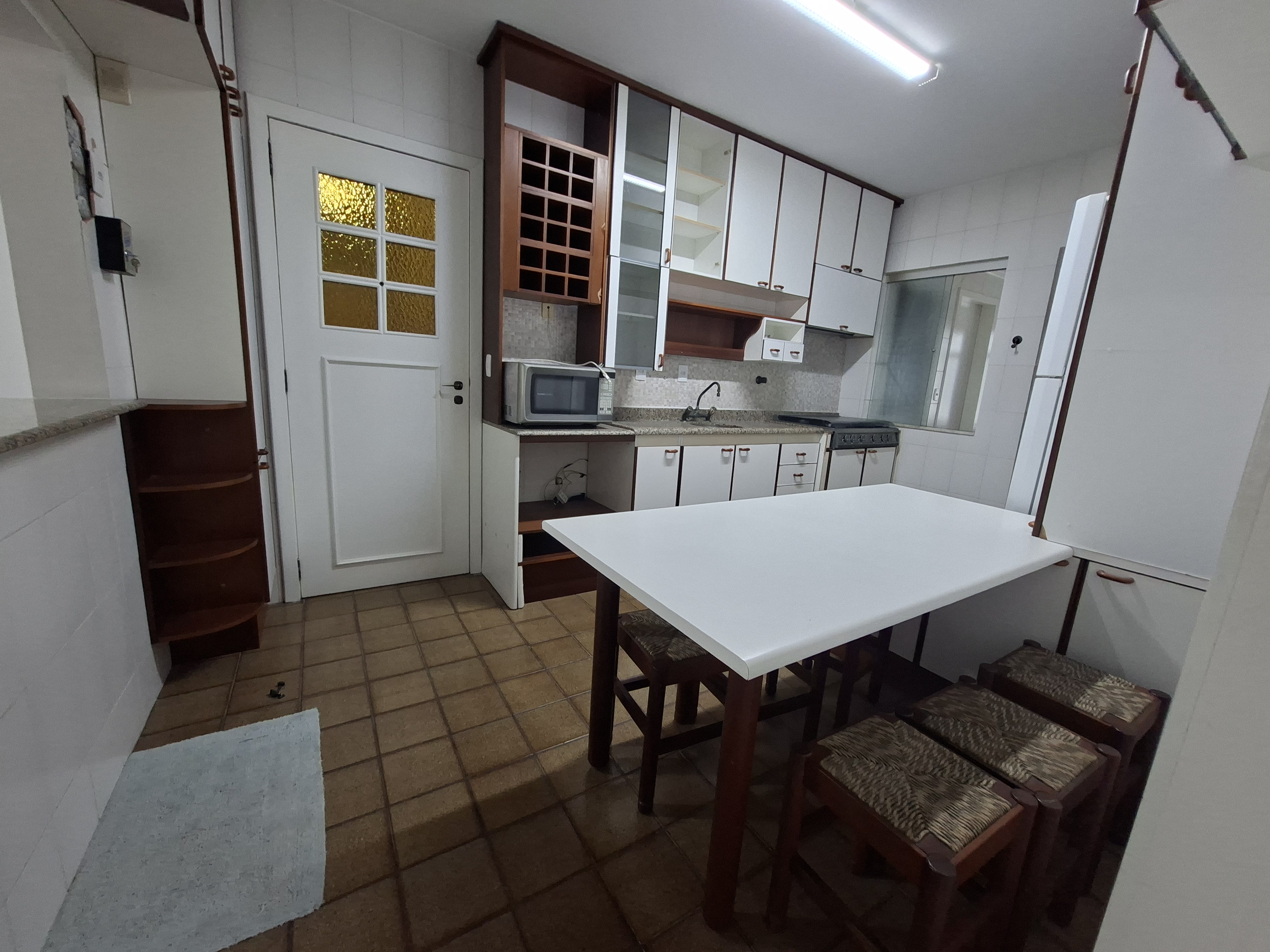 Apartamento aluguel anual 3 dormitórios no Centro