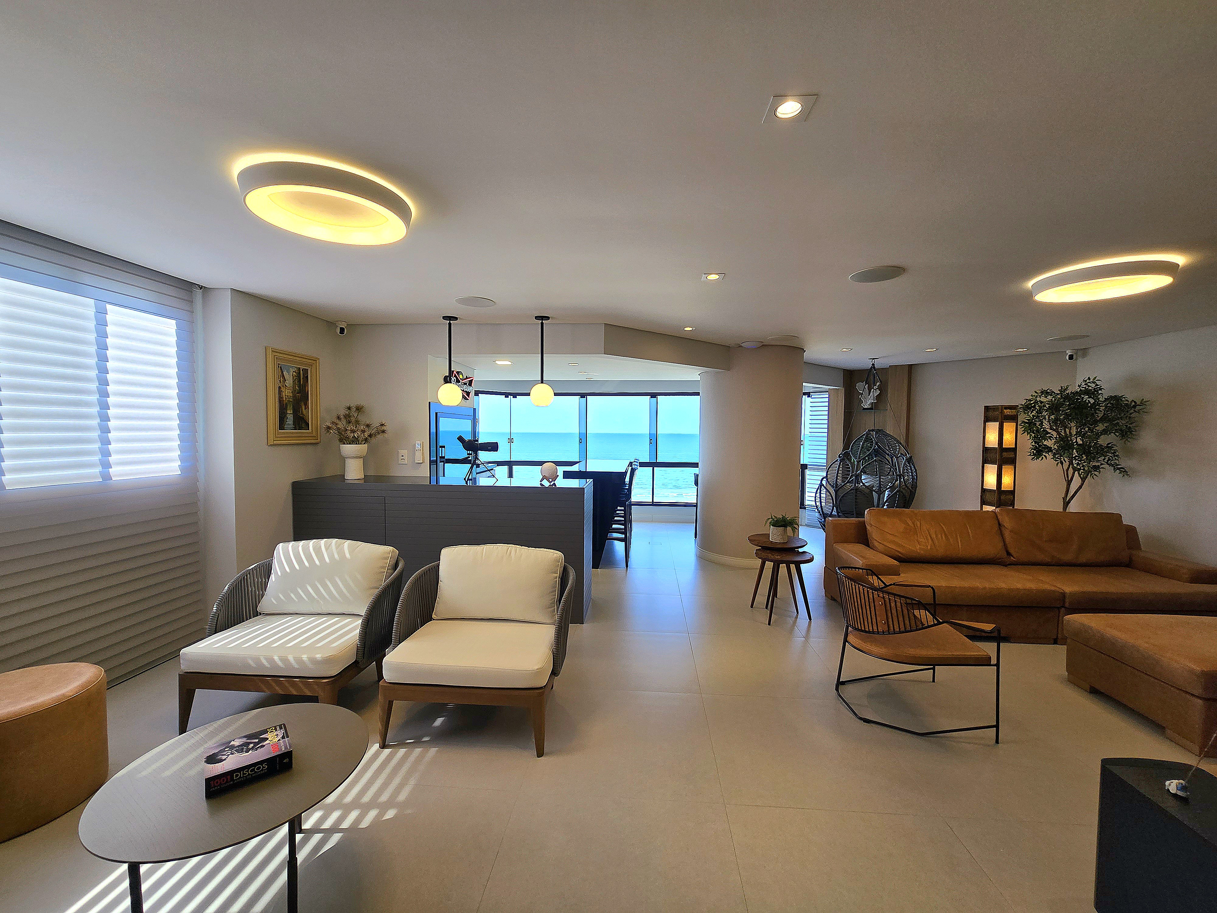 Apartamento à venda 4 suítes no Centro