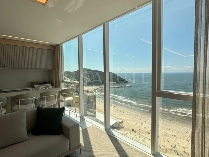 Apartamento à venda 4 suítes na Barra Norte