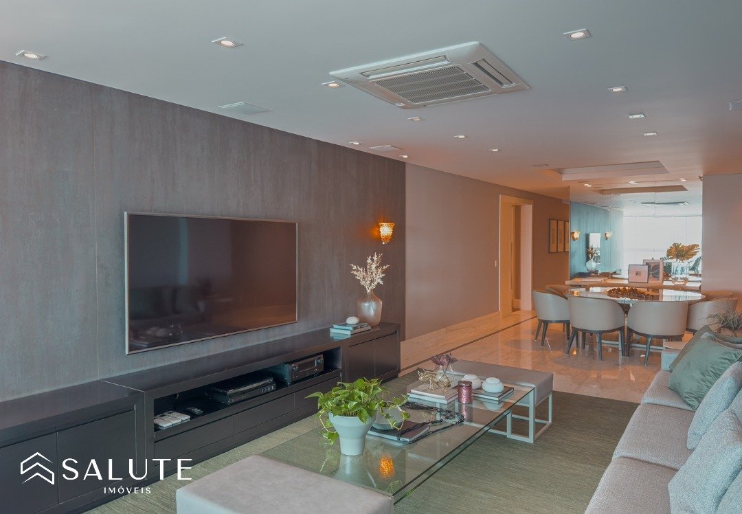 Apartamento á venda 3 suítes no Centro