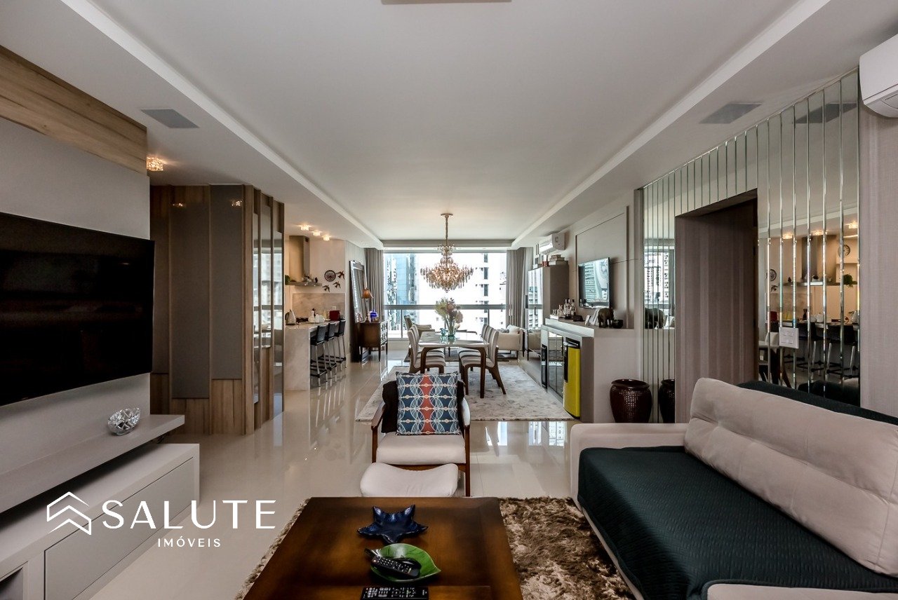 Apartamento 3 suítes e 3 vagas de garagem