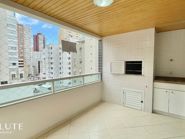 Apartament Aluguel anual com 2 dormitórios Centro.