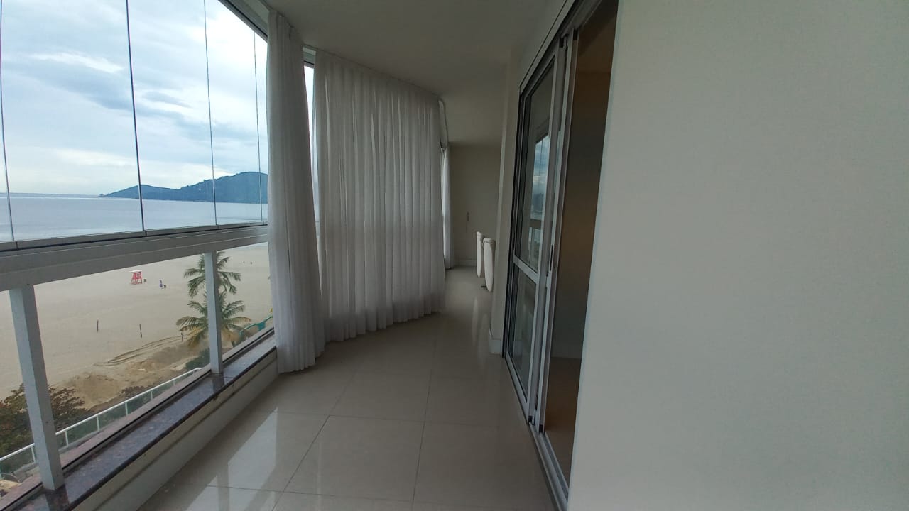 Apartamento aluguel anual 3 suítes no Centro