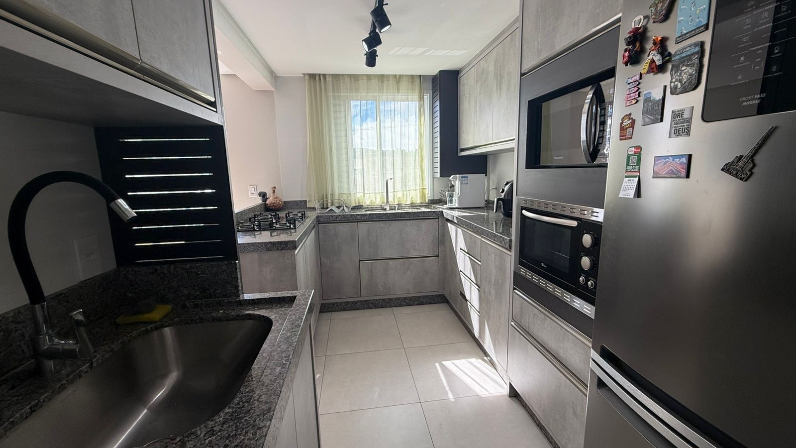 Apartamento à venda 2 suítes na Nações