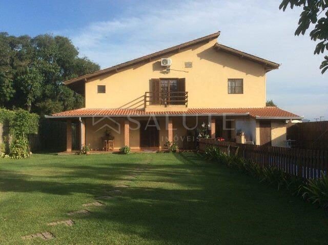 Casa aluguel anual com 5 suítes no São Francisco