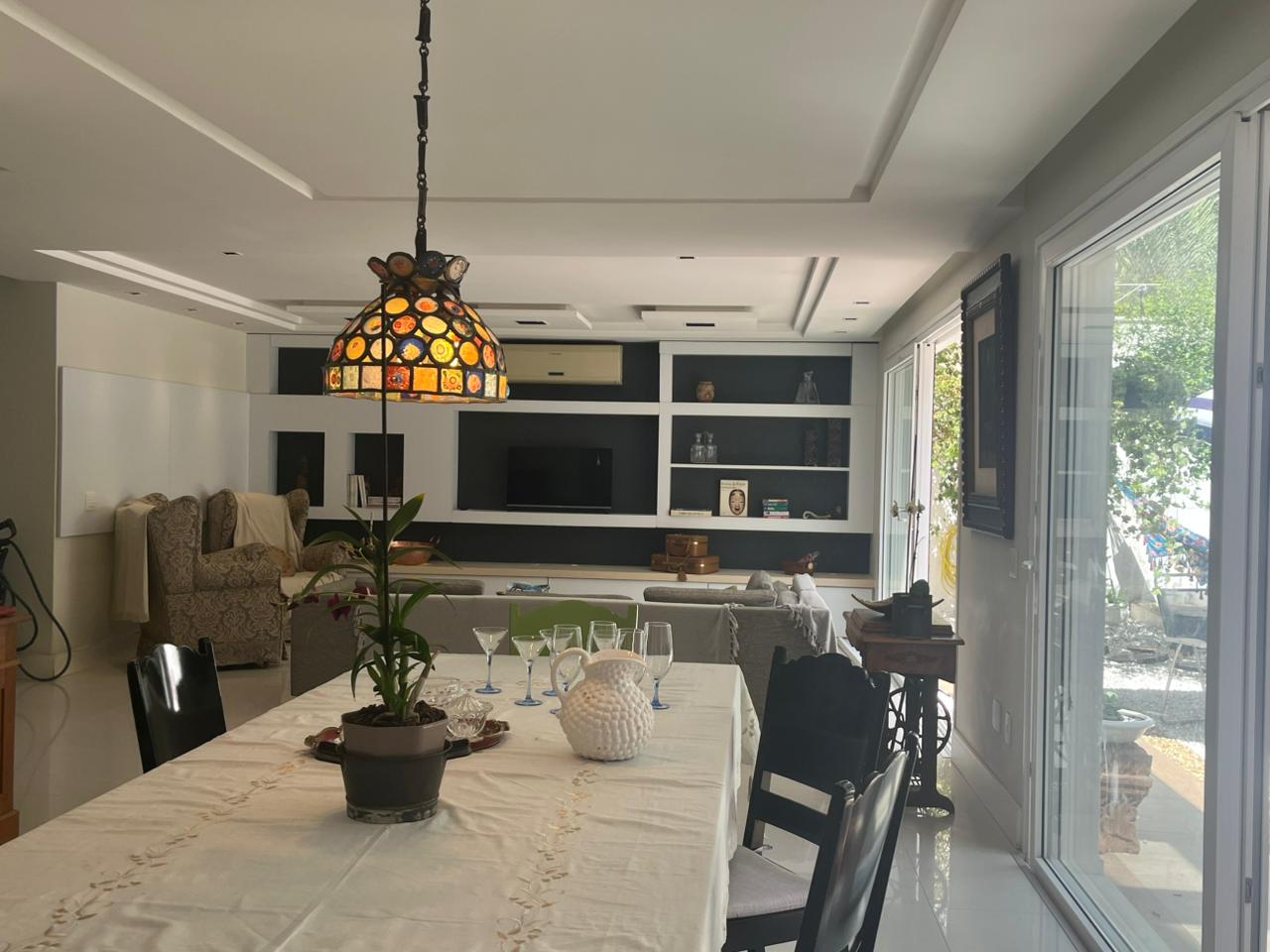 Casa à venda 6 dormitórios na Praia dos Amores