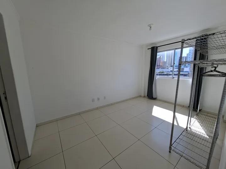 Apartamento aluguel anual 2 dormitórios, 1 suíte em Vila Real