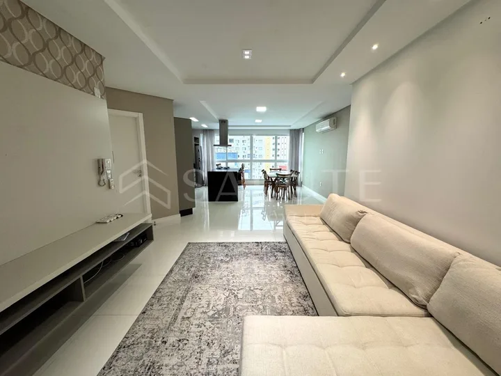 Apartamento Aluguel Anual 4 dormitórios, 2 suítes no Centro | Villa Veneto