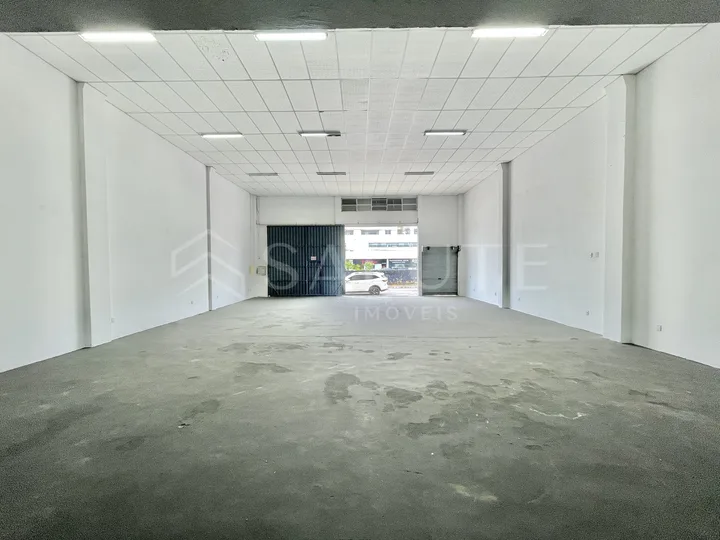 Galpão aluguel 340 m² no Centro