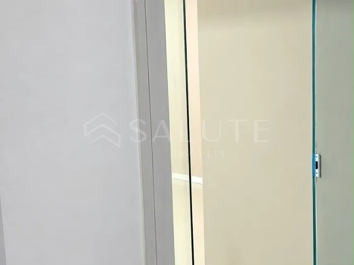 Sala Comercial Aluguel 1 banheiro no Centro | Centro empresarial Dellatorre