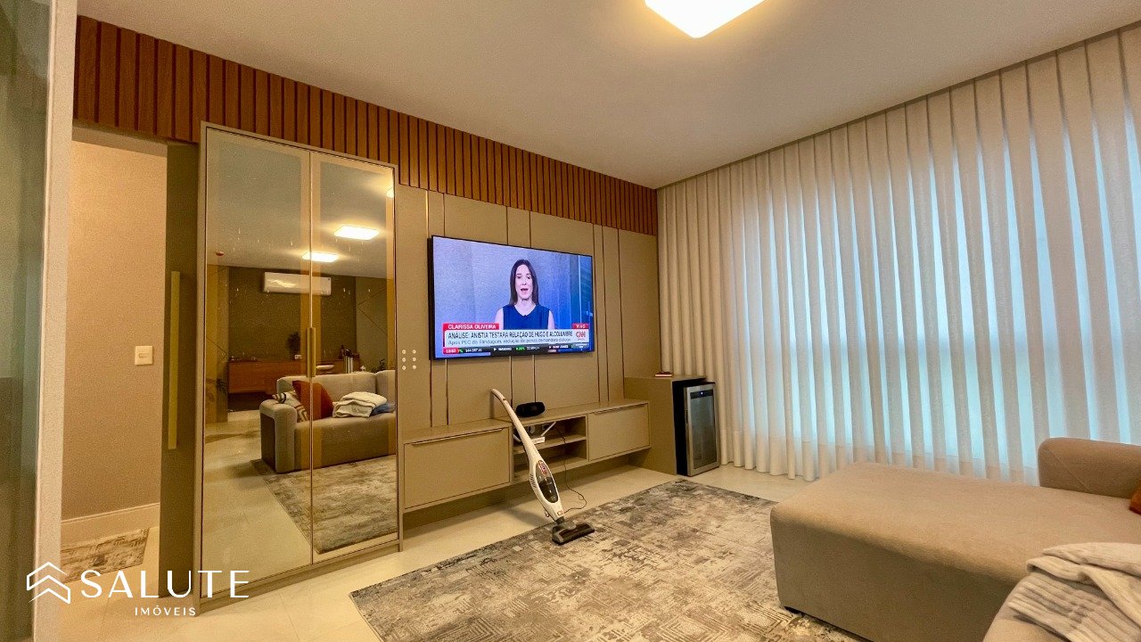 Apartamento à venda 4 dormitórios na Barra Sul