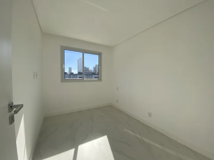 Apartamento à venda 3 dormitórios em Fazendinha