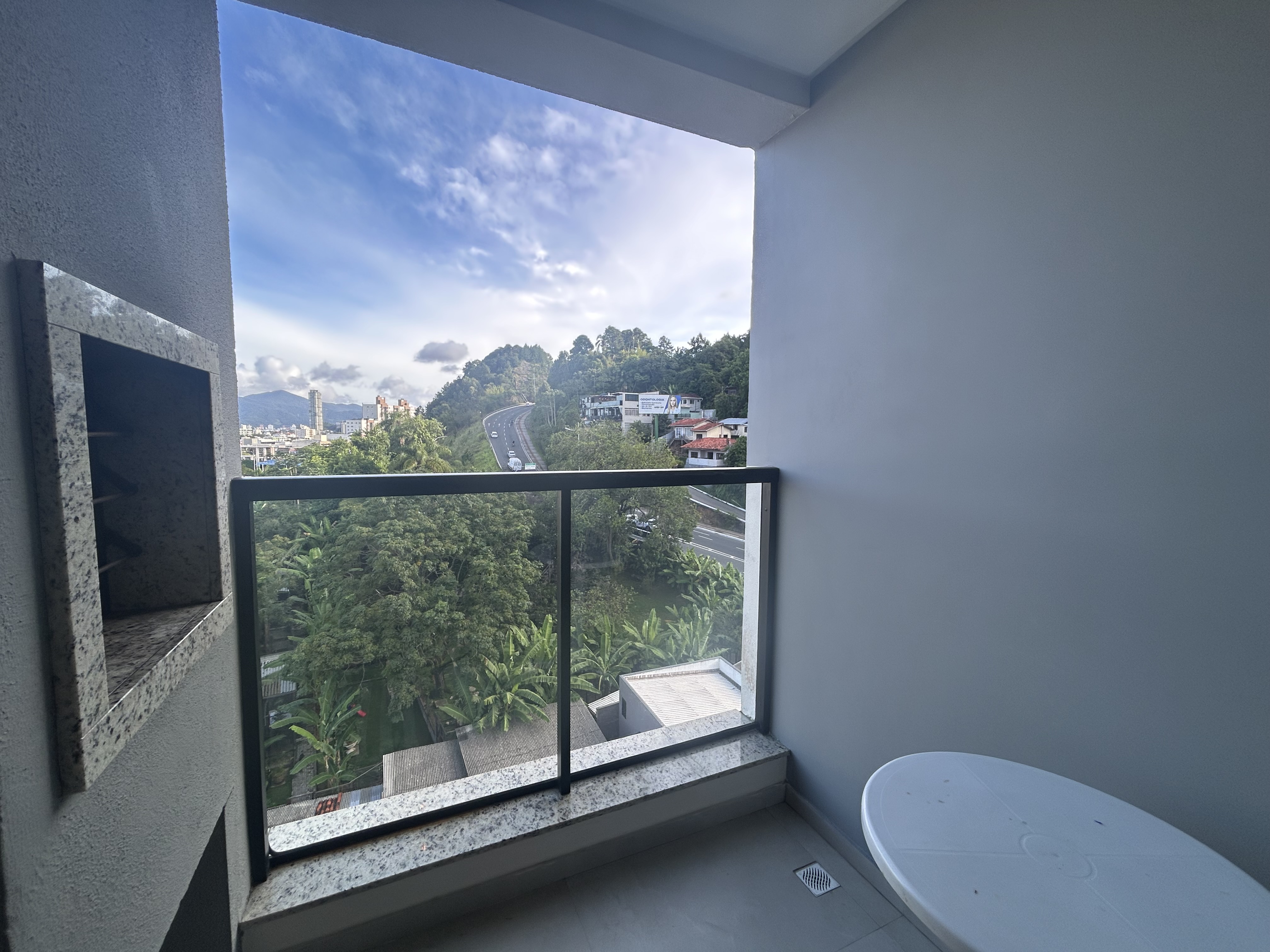 Apartamento aluguel anual 2 dormitórios em Nações