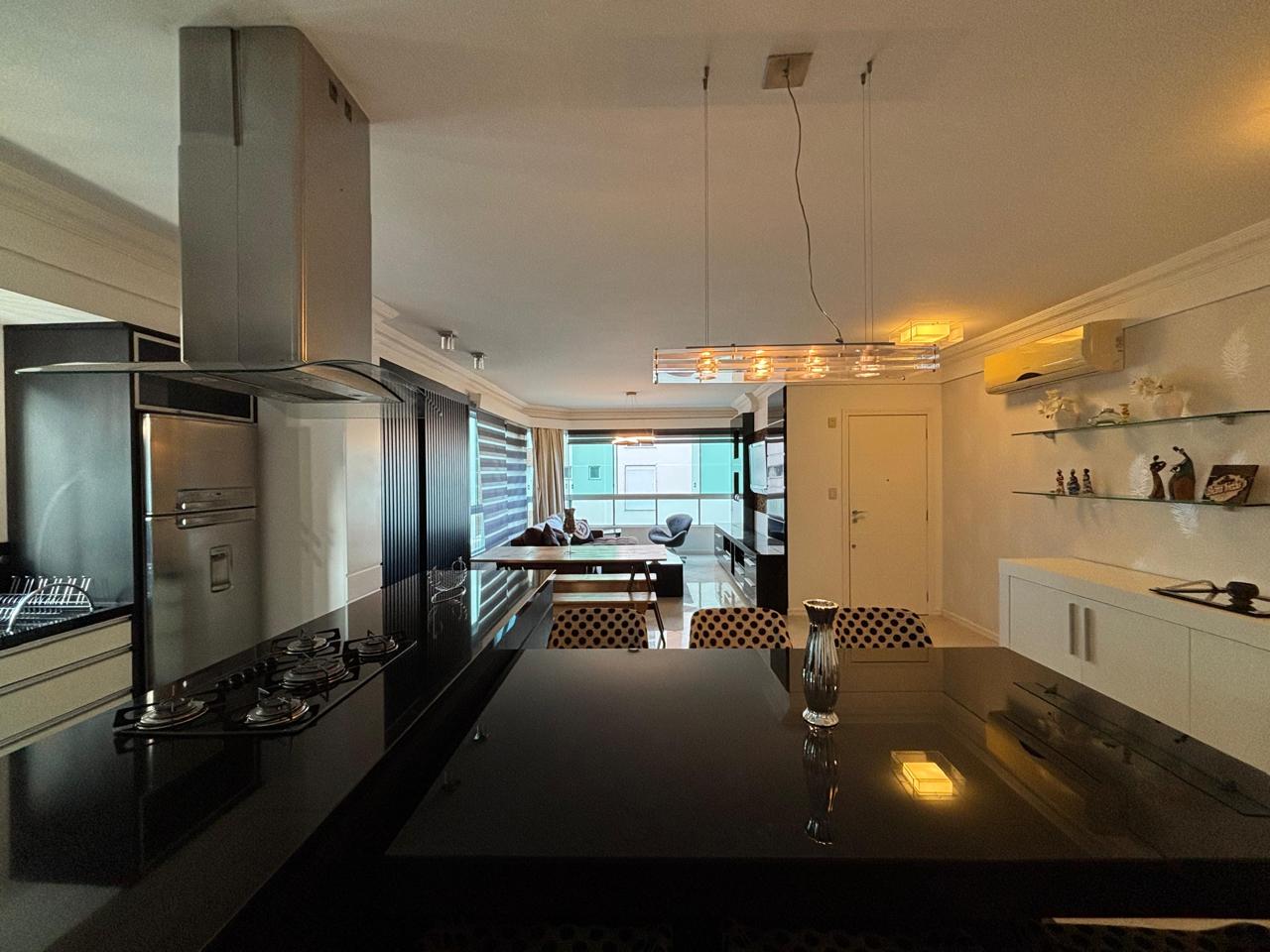 Apartamento à venda 3 dormitórios no Centro