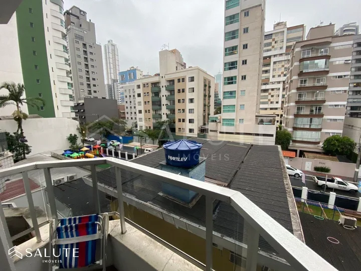 Apartamento para aluguel anual 2 dormitórios no Centro